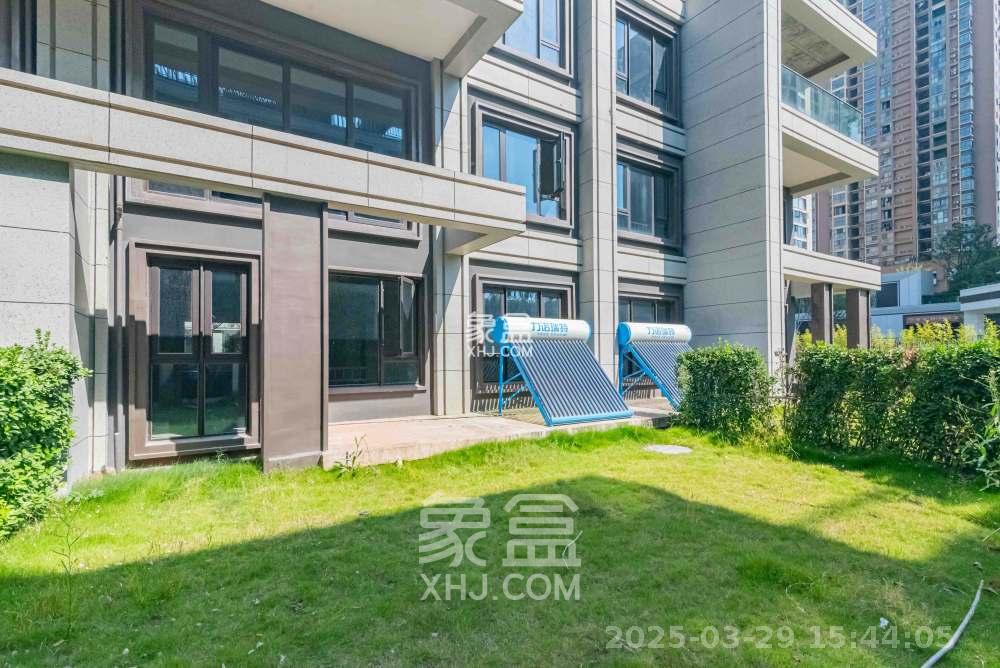 东原麓印长江C区  5室2厅2卫   6000.00元/月小区图