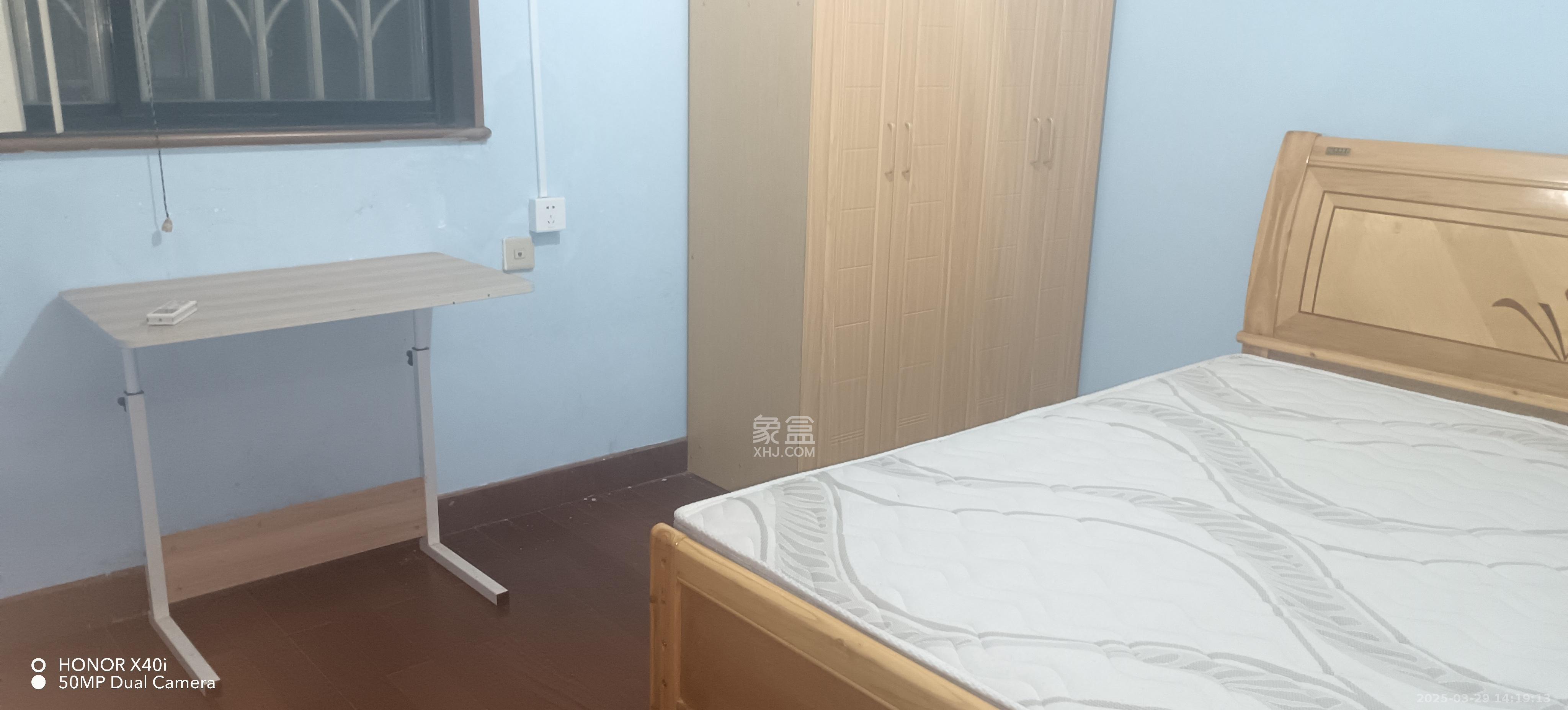 建行芙蓉支行宿舍  3室1厅2卫    3000.0元/月 建行芙蓉支行宿舍  3室1厅2卫    3000.0元/月室内图