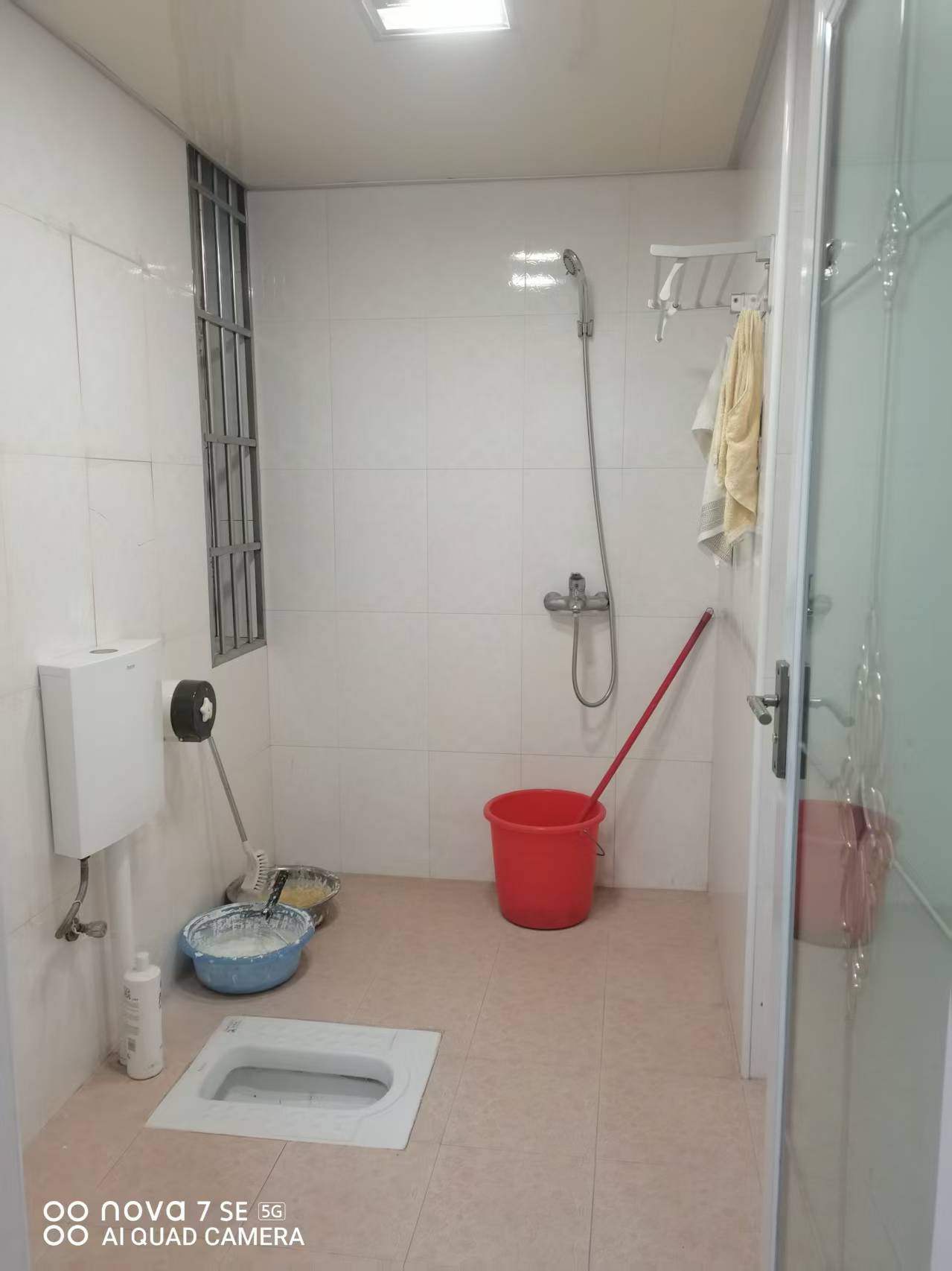 冠都现代城(冠都幸福彼岸) 1室2厅2卫 1800.0元/月 冠都现代城(冠都幸福彼岸) 1室2厅2卫 1800.0元/月室内图