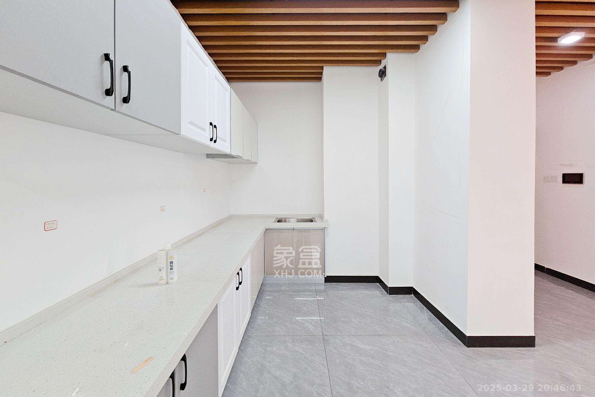 明昇壹城(明昇时代广场)三期 1室0厅0卫 2000.0元/月 明昇壹城(明昇时代广场)三期 1室0厅0卫 2000.0元/月室内图