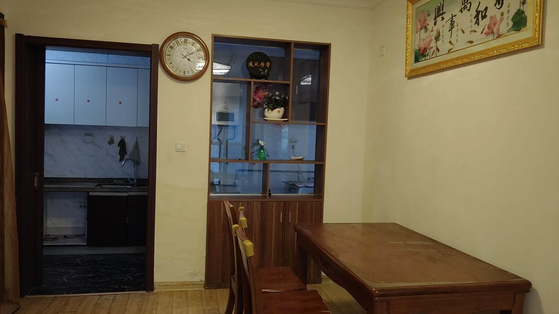 衡阳碧桂园 4室2厅2卫 1650.0元/月 衡阳碧桂园 4室2厅2卫 1650.0元/月室内图