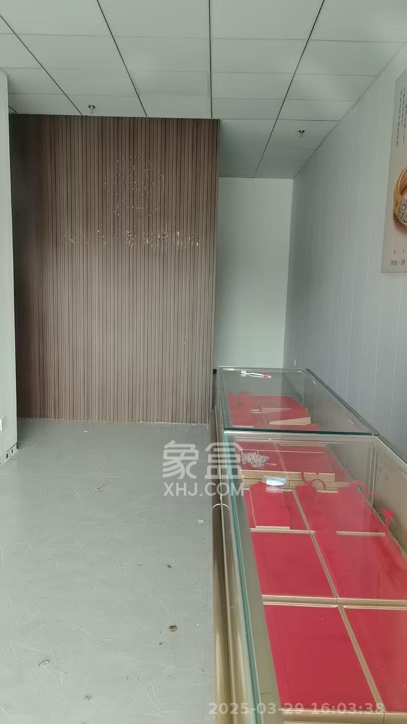 华润翡翠府   43.53㎡      4700.0元/月室内图