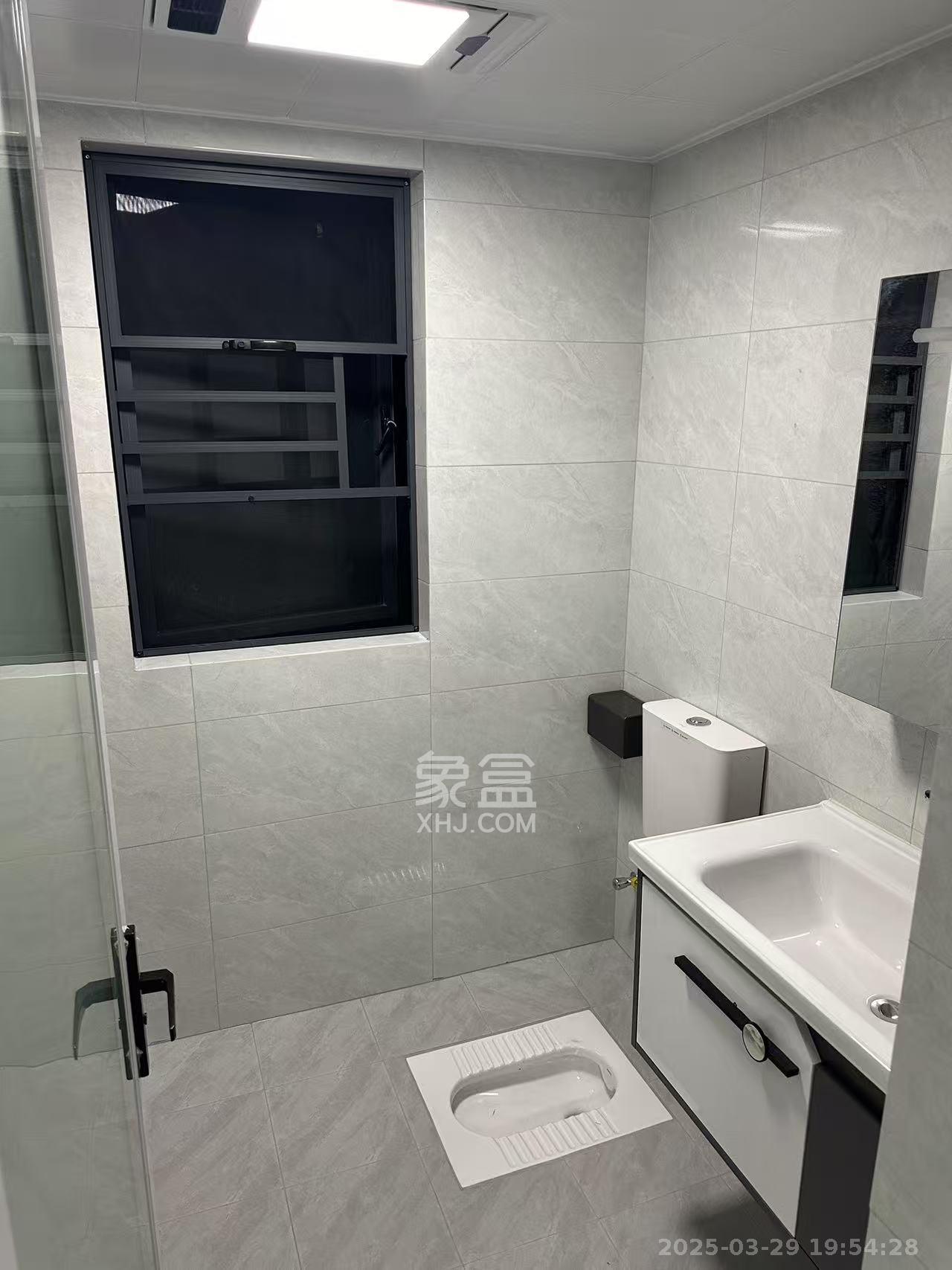 桃花嘉园 3室2厅2卫 2300.0元/月 桃花嘉园 3室2厅2卫 2300.0元/月室内图