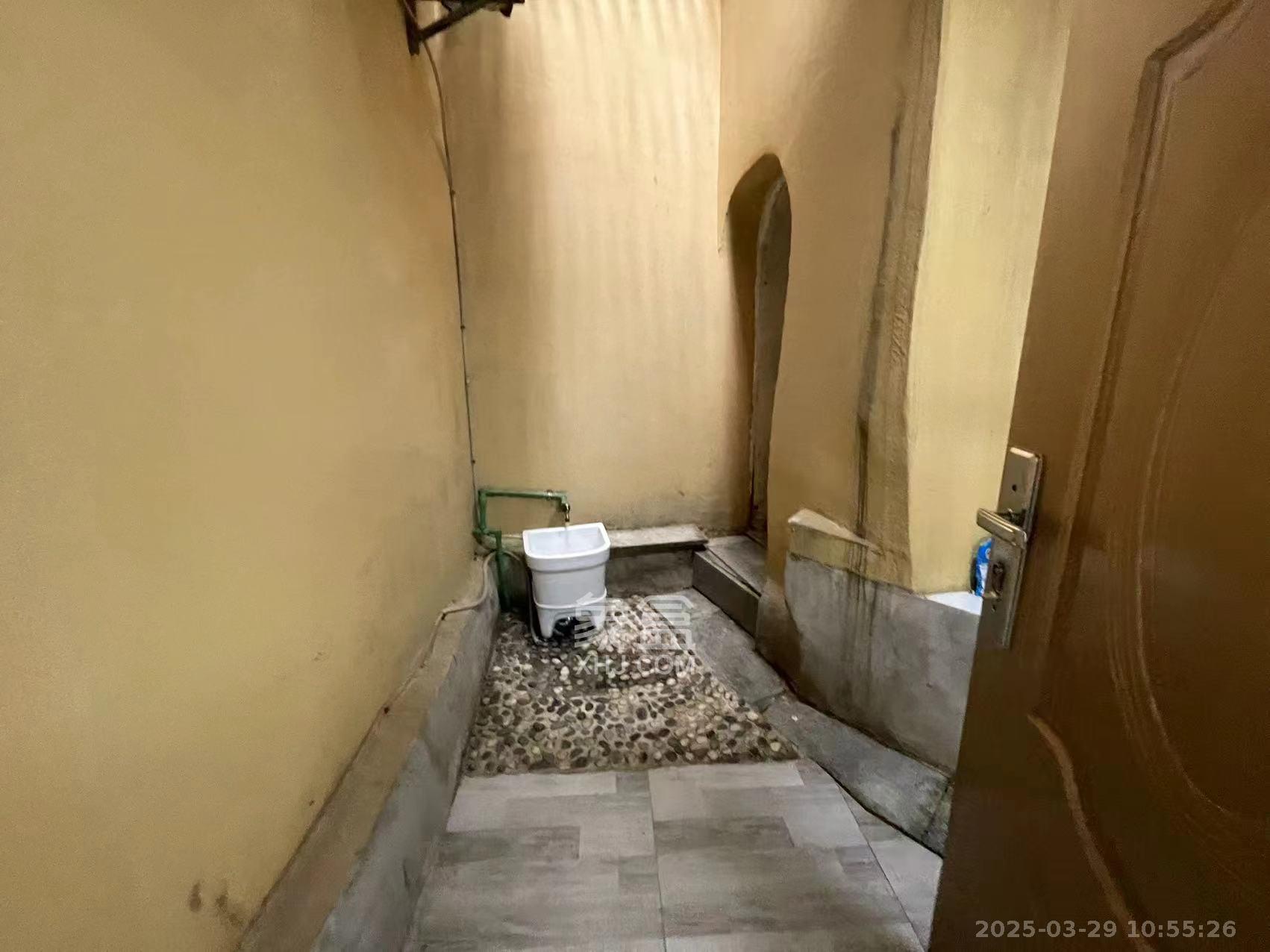 长郡花园 2室1厅1卫 910.0元/月 长郡花园 2室1厅1卫 910.0元/月室内图