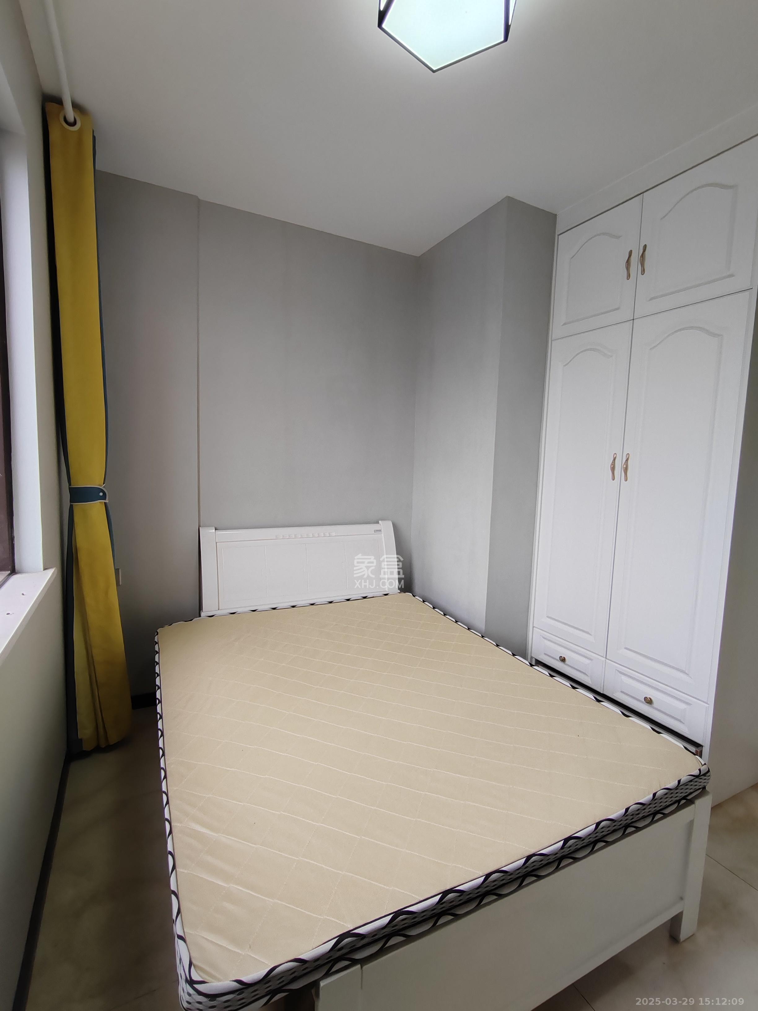 融创融公馆(融创臻苑) 3室2厅2卫 2200.0元/月 融创融公馆(融创臻苑) 3室2厅2卫 2200.0元/月室内图