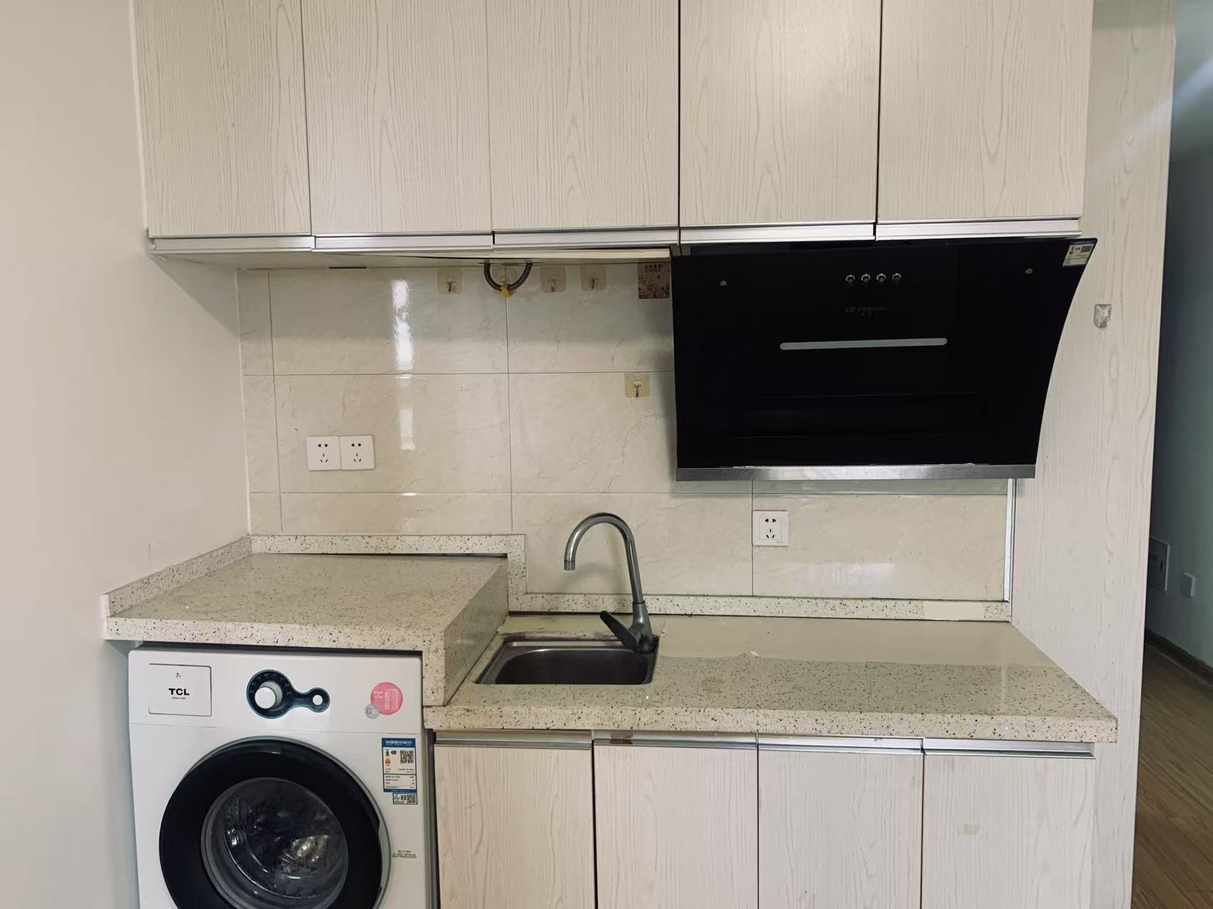 佳源罗马都市 1室1厅1卫 1400.0元/月 佳源罗马都市 1室1厅1卫 1400.0元/月室内图