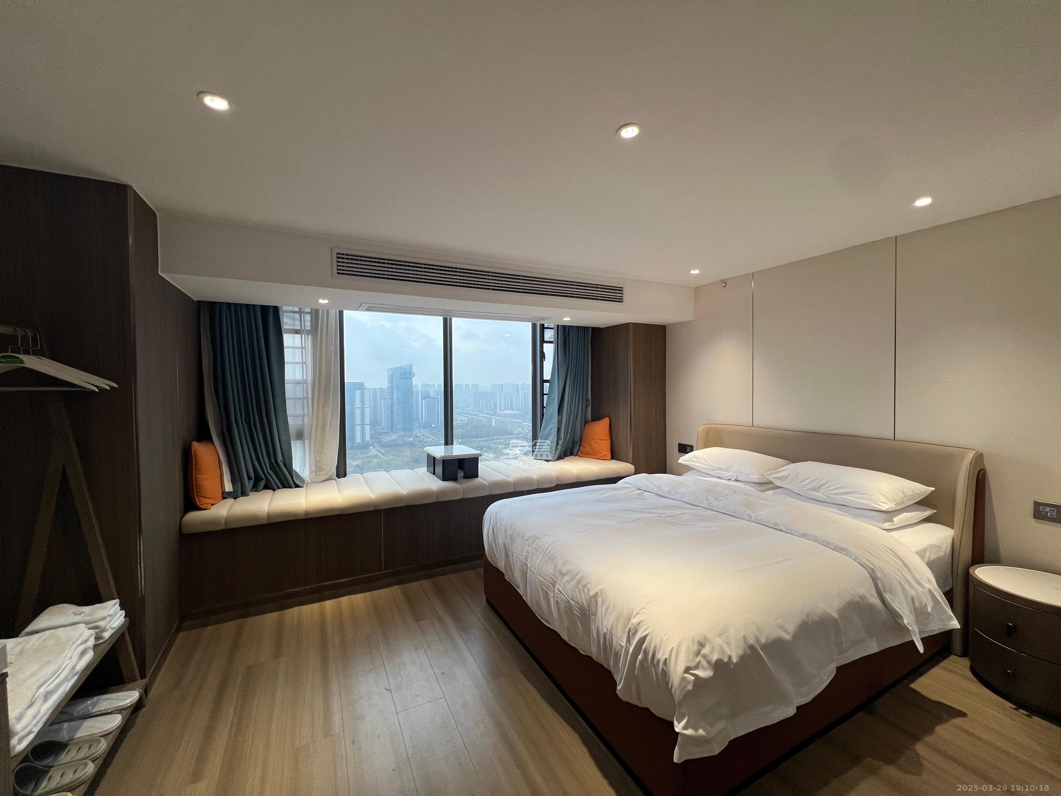 佳兆业云顶都汇 1室0厅0卫 2800.0元/月 佳兆业云顶都汇 1室0厅0卫 2800.0元/月室内图