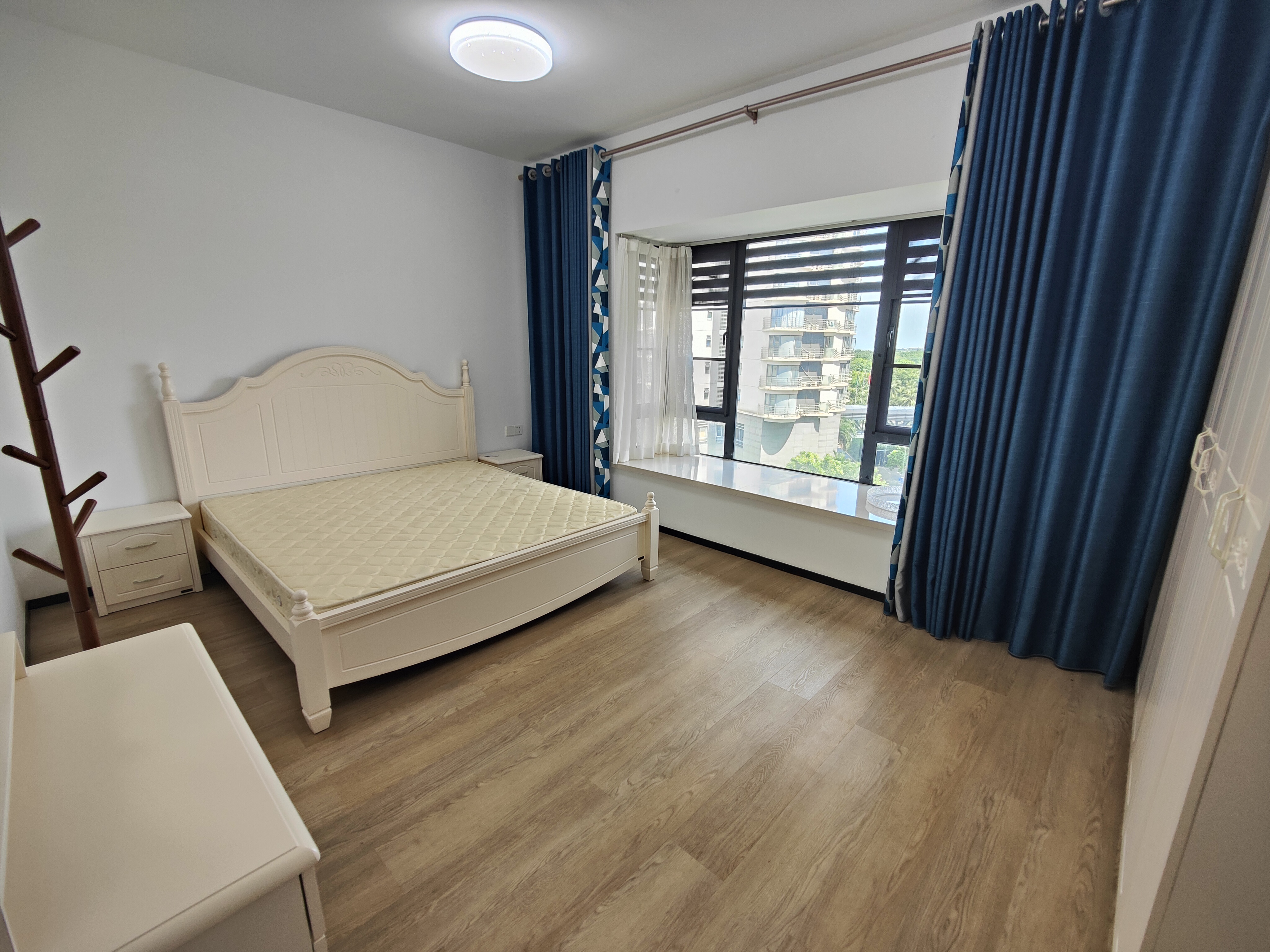 华润中心二期东悦府 3室2厅2卫 6500.0元/月 华润中心二期东悦府 3室2厅2卫 6500.0元/月室内图