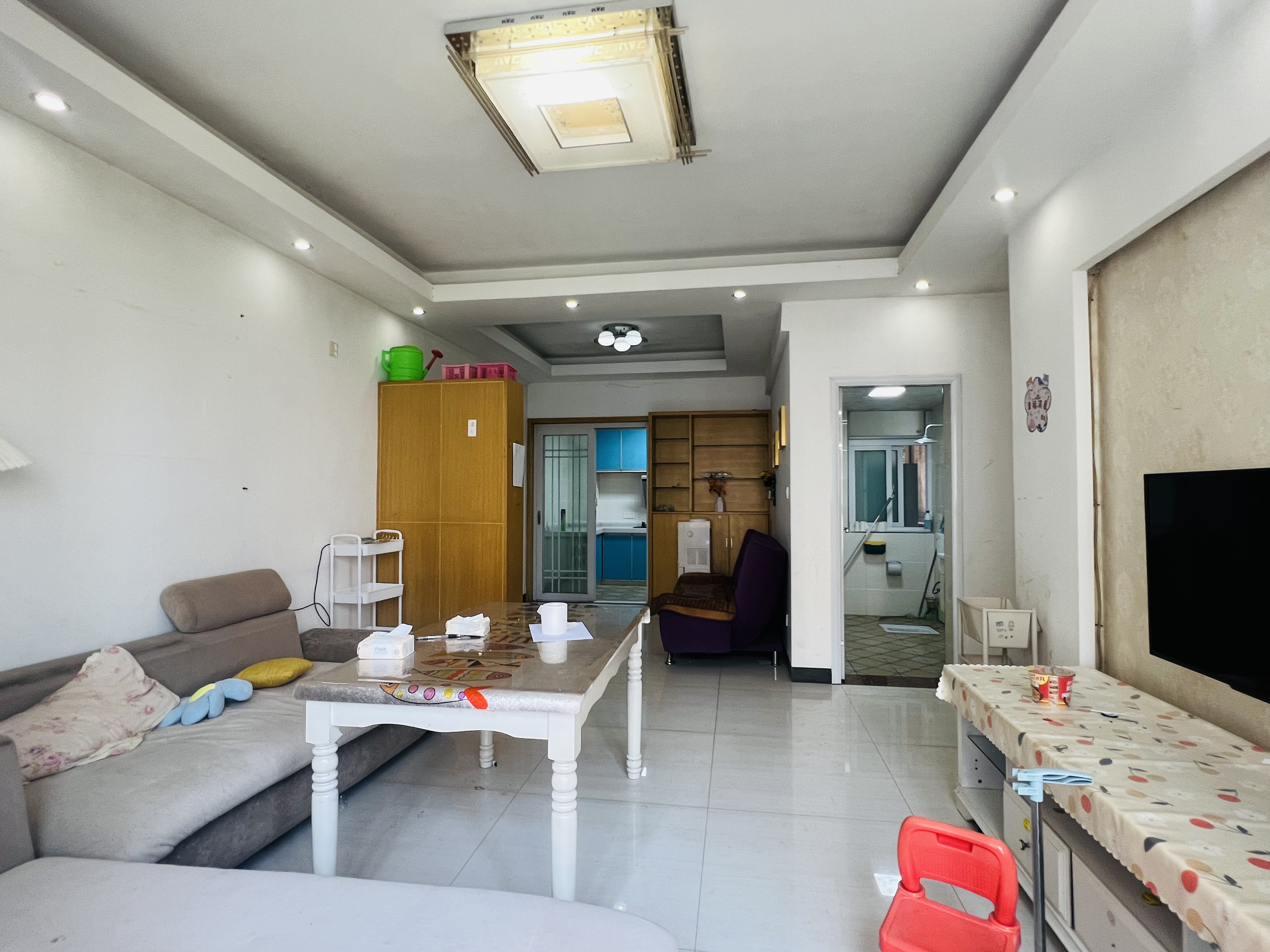 学府花园(文苑瑞景) 3室2厅2卫 1500.0元/月 学府花园(文苑瑞景) 3室2厅2卫 1500.0元/月室内图