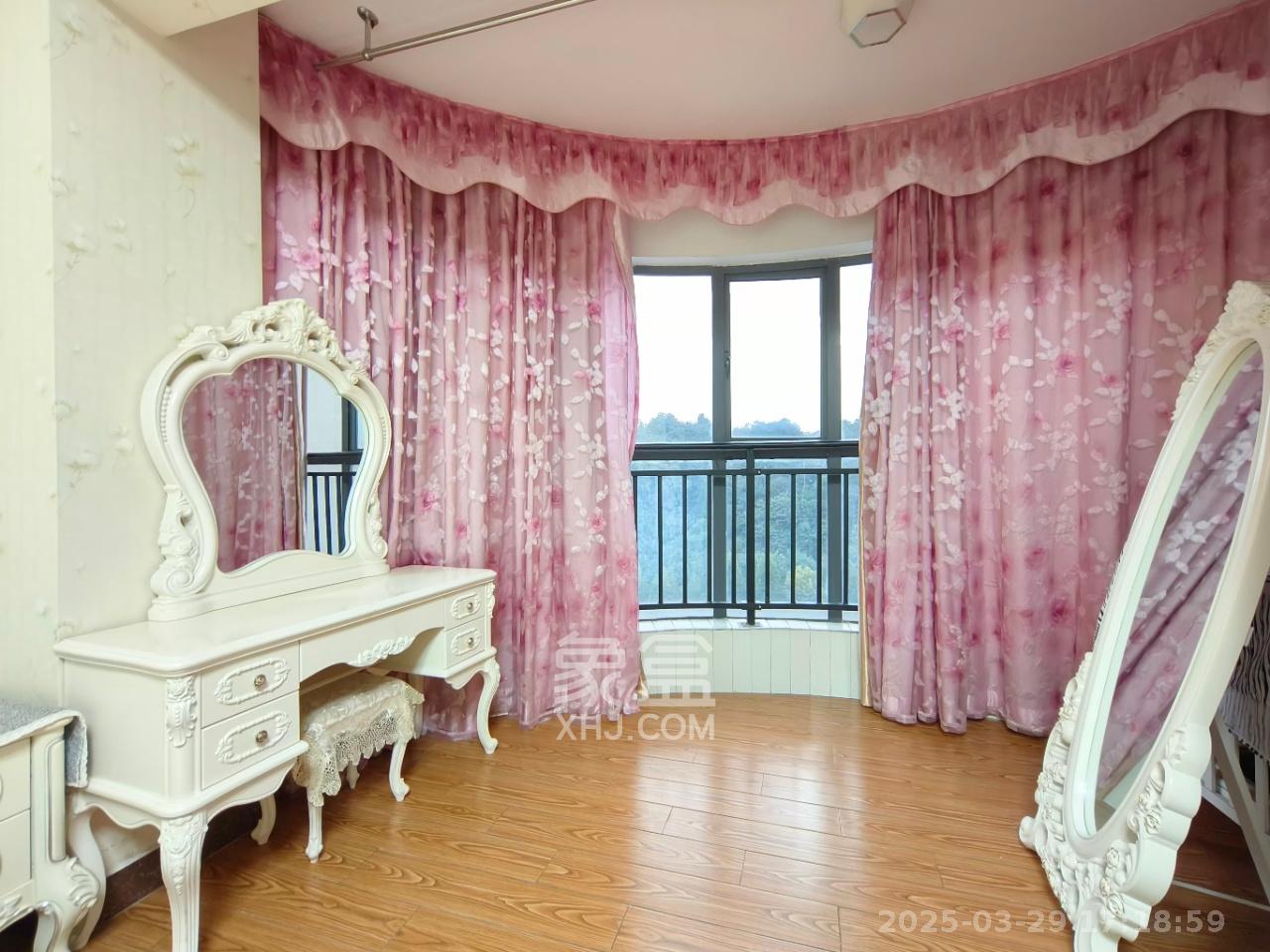 西铁馨寓(西铁领寓) 3室2厅2卫 2300.0元/月 西铁馨寓(西铁领寓) 3室2厅2卫 2300.0元/月室内图