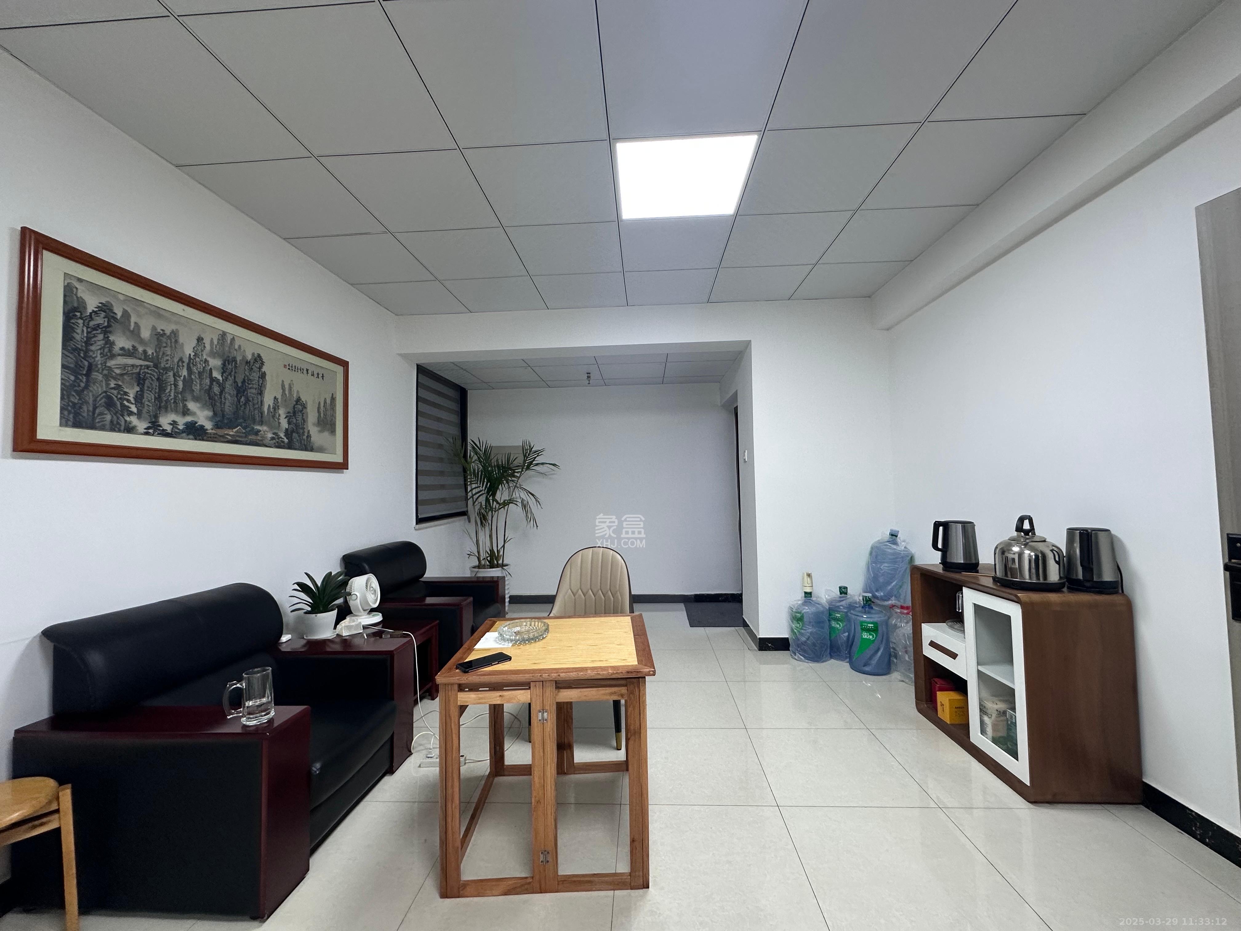鑫远杰座  5室2厅1卫   7280.00元/月室内图