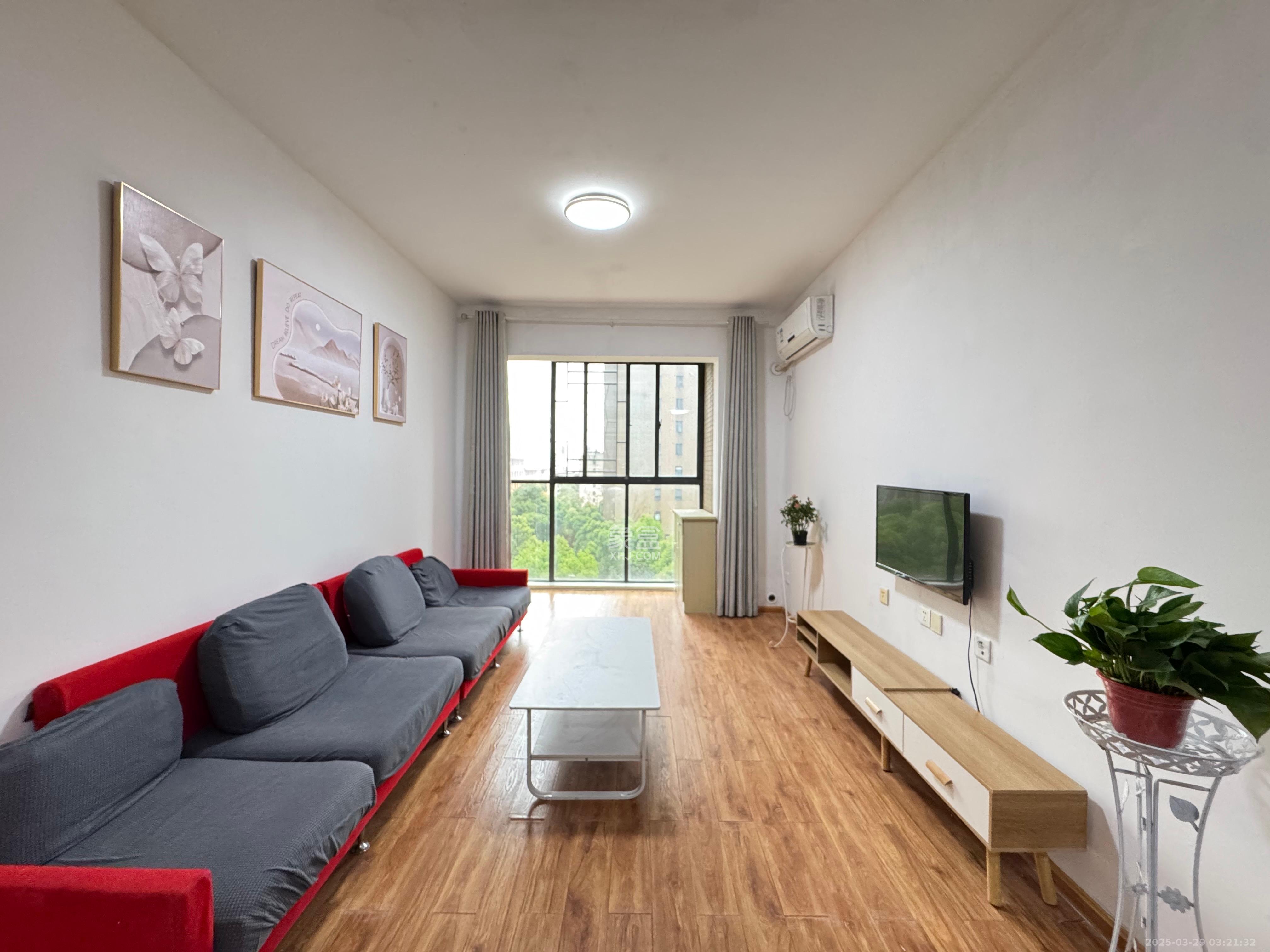 万博汇  2室1厅1卫    2600.0元/月 万博汇  2室1厅1卫    2600.0元/月