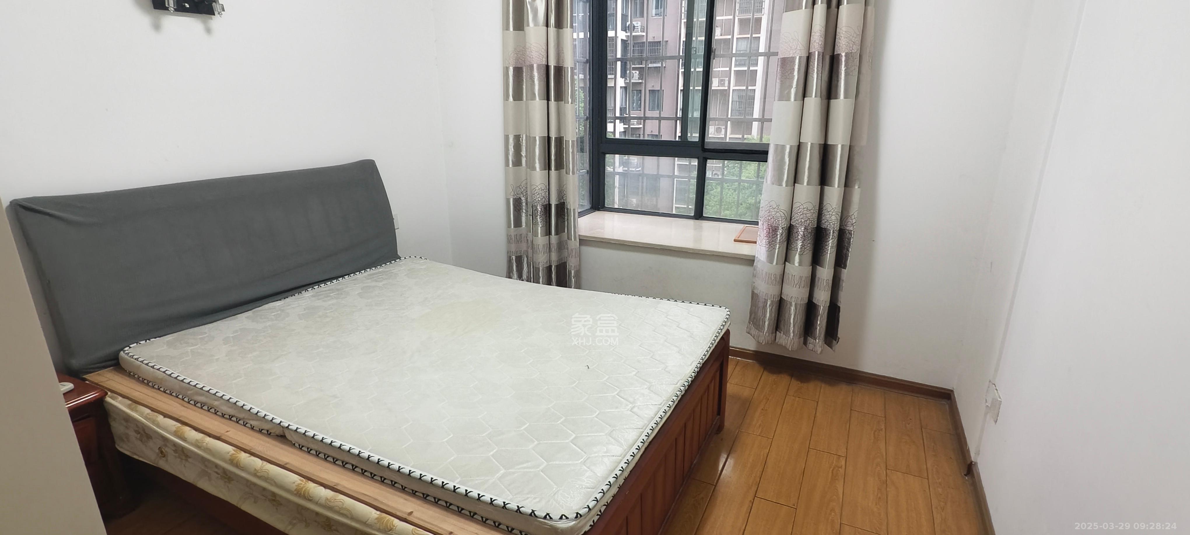 凯姆国际 2室2厅1卫 1800.0元/月 凯姆国际 2室2厅1卫 1800.0元/月室内图