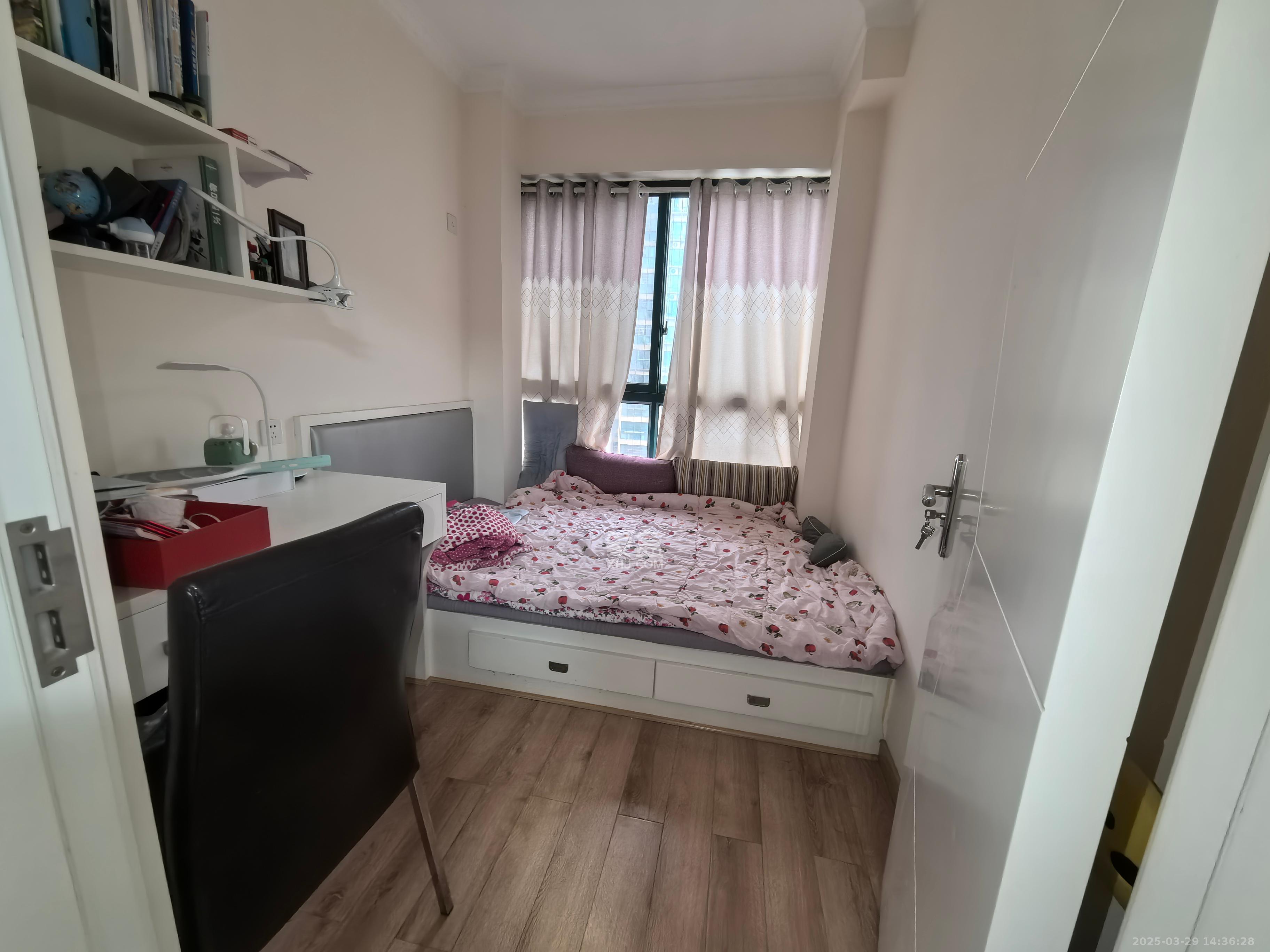 洋湖时代 3室2厅1卫 2200.0元/月 洋湖时代 3室2厅1卫 2200.0元/月室内图