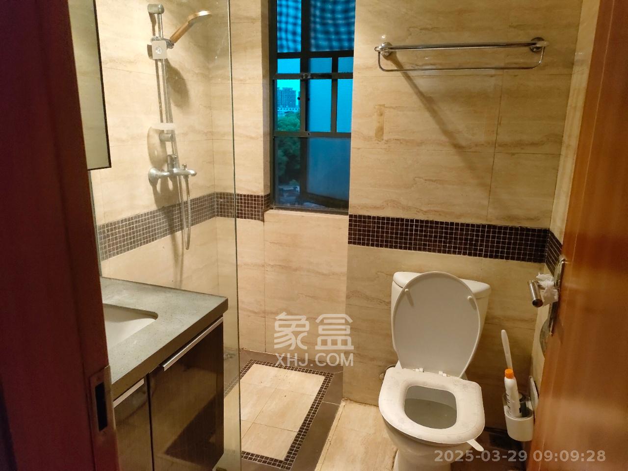 万科金域华府三四期 3室1厅1卫 2700.0元/月 万科金域华府三四期 3室1厅1卫 2700.0元/月室内图