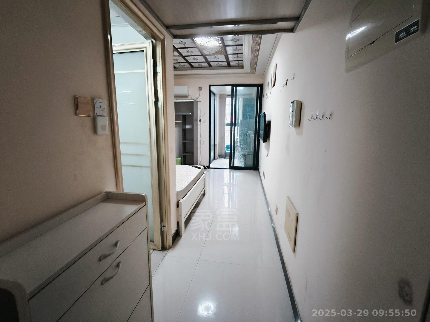 中建御山和苑  1室1厅1卫   1200.00元/月室内图