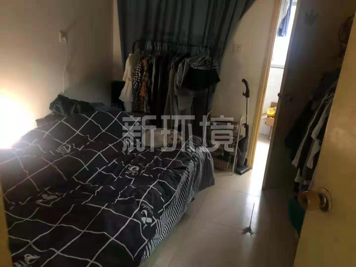 幸福阳光小区  2室2厅1卫   31.00万客厅