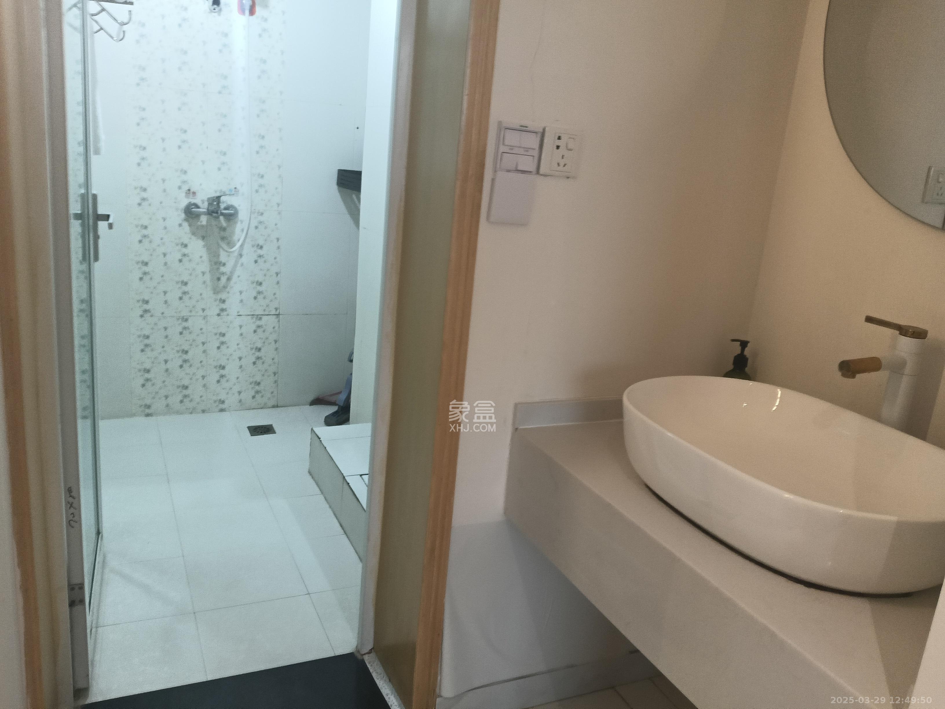 印象天心 1室1厅1卫 2800.0元/月 印象天心 1室1厅1卫 2800.0元/月室内图