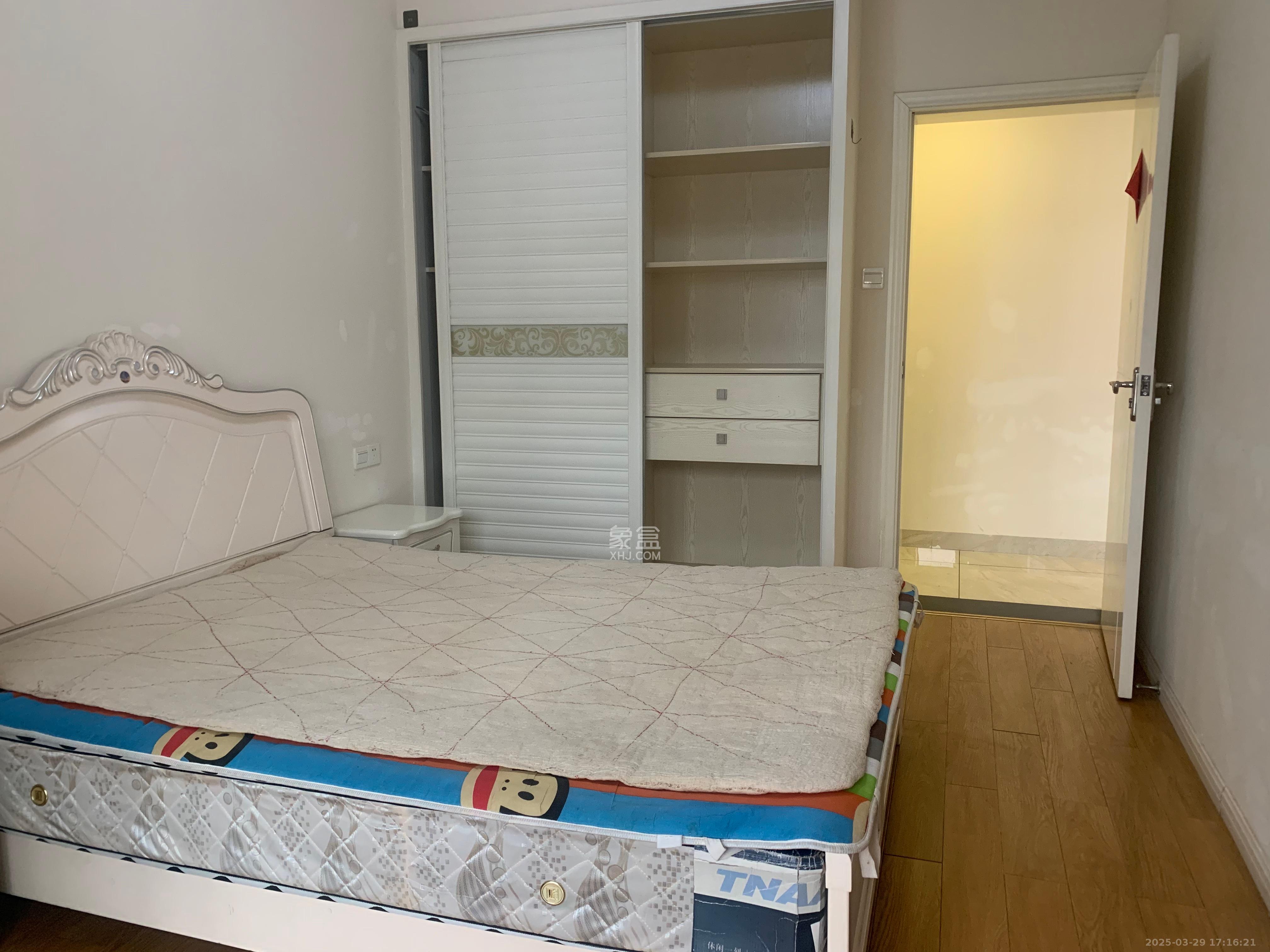 中建芙蓉嘉苑  3室2厅2卫   3000.00元/月室内图