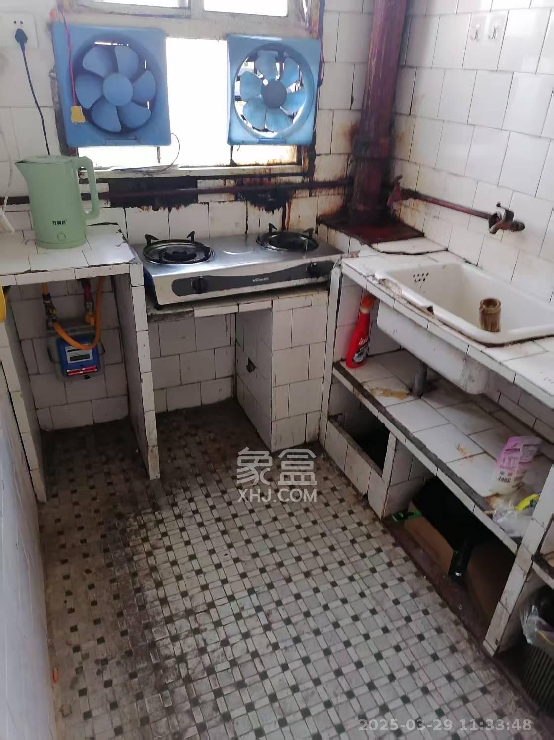 阿弥岭一二片 2室1厅1卫 1500.0元/月 阿弥岭一二片 2室1厅1卫 1500.0元/月室内图