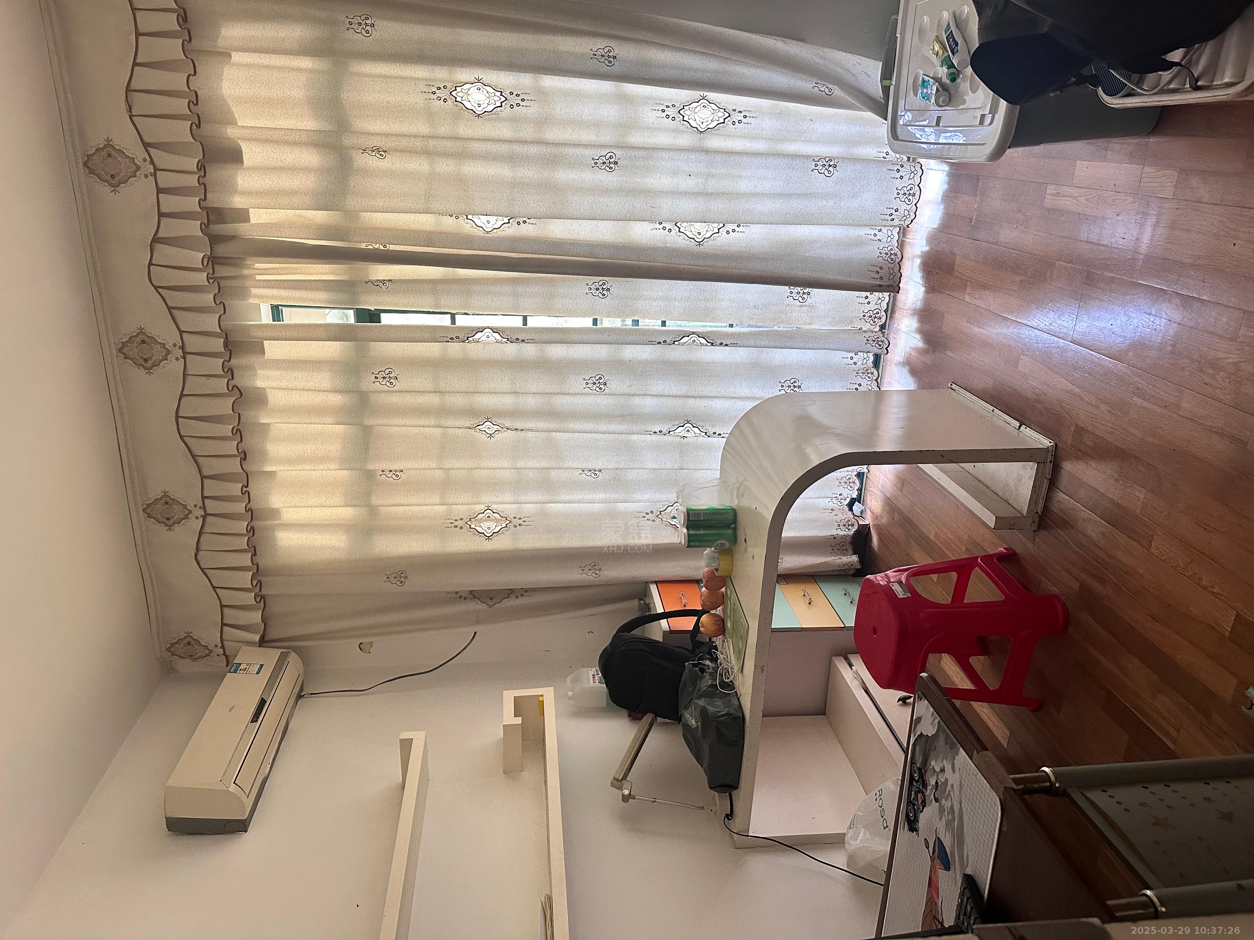 玫瑰名城紫荆苑  4室2厅2卫   1800.00元/月室内图