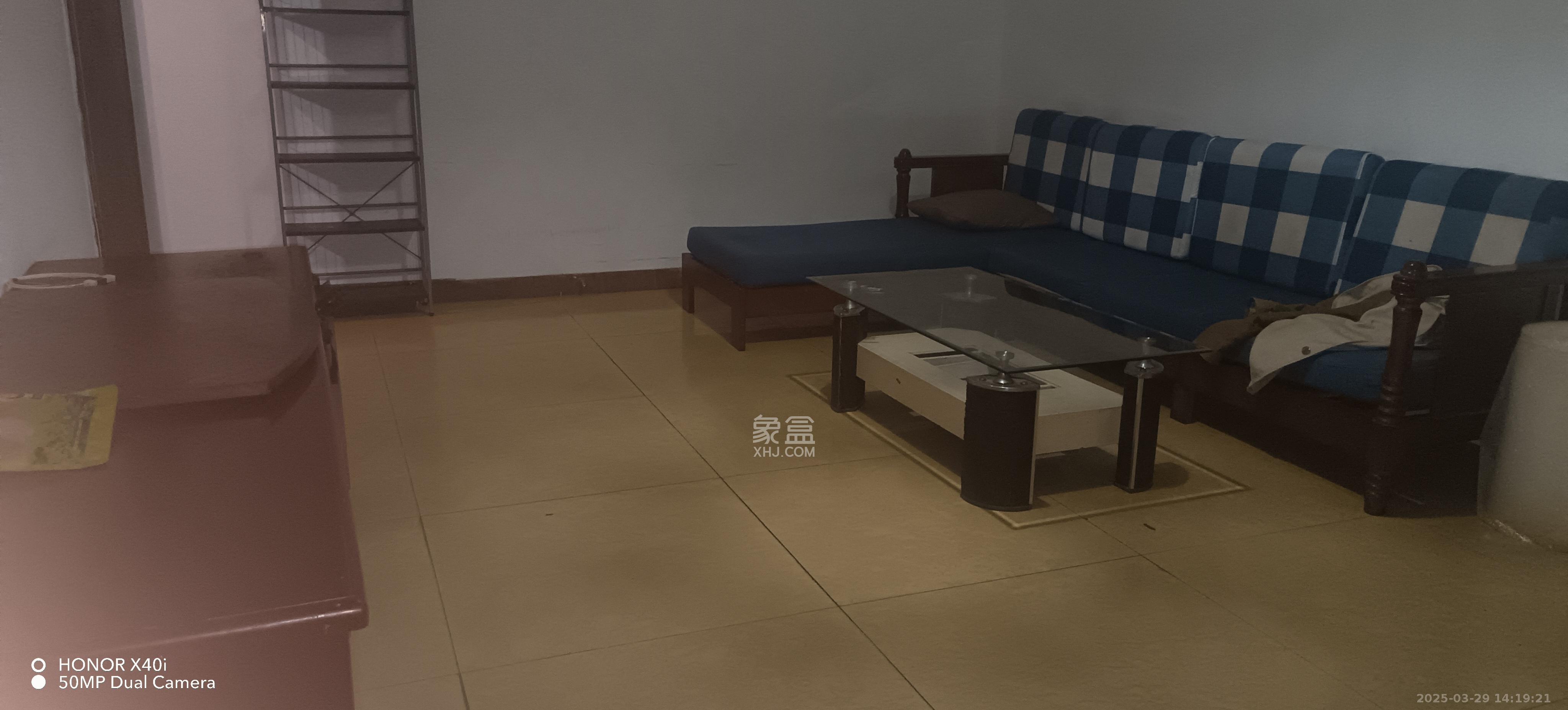 建行芙蓉支行宿舍  3室1厅2卫    3000.0元/月 建行芙蓉支行宿舍  3室1厅2卫    3000.0元/月室内图