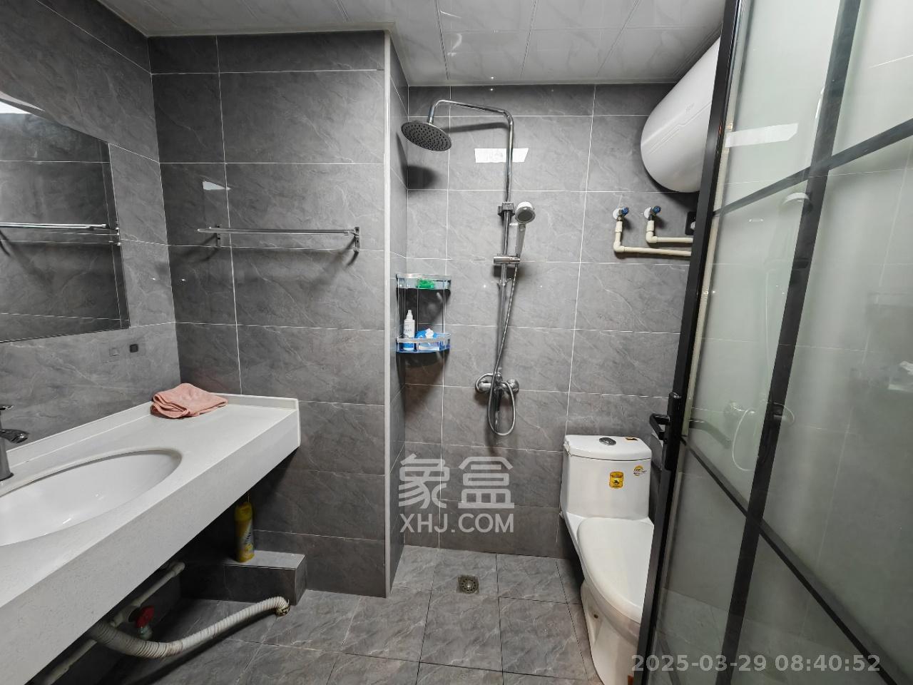 中海珑悦府 1室1厅1卫 1200.0元/月 中海珑悦府 1室1厅1卫 1200.0元/月室内图