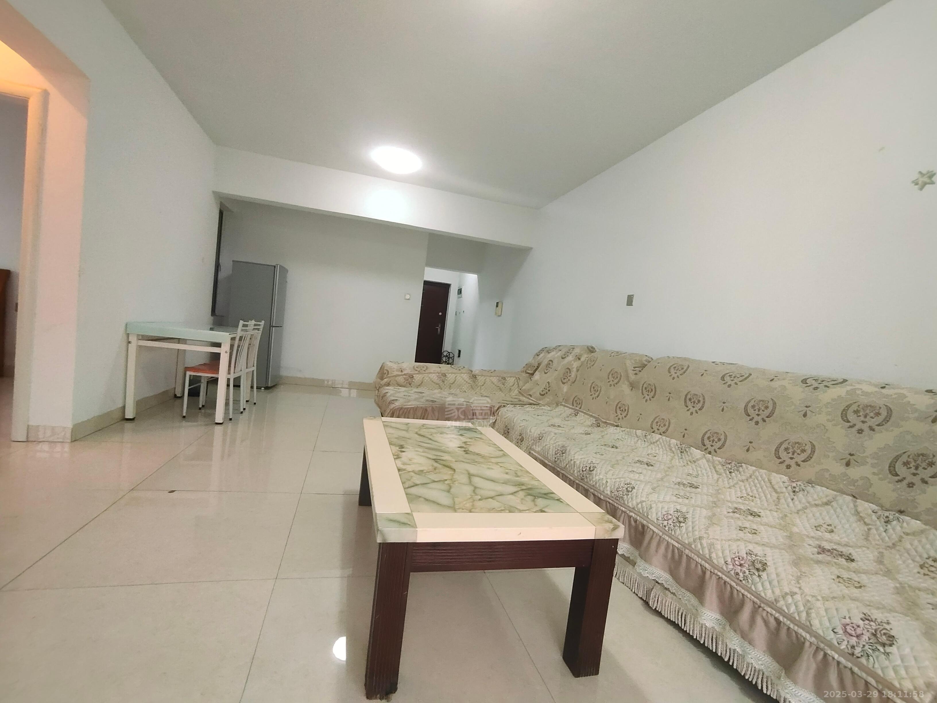 文化园三期  2室2厅1卫    1400.0元/月 文化园三期  2室2厅1卫    1400.0元/月室内图