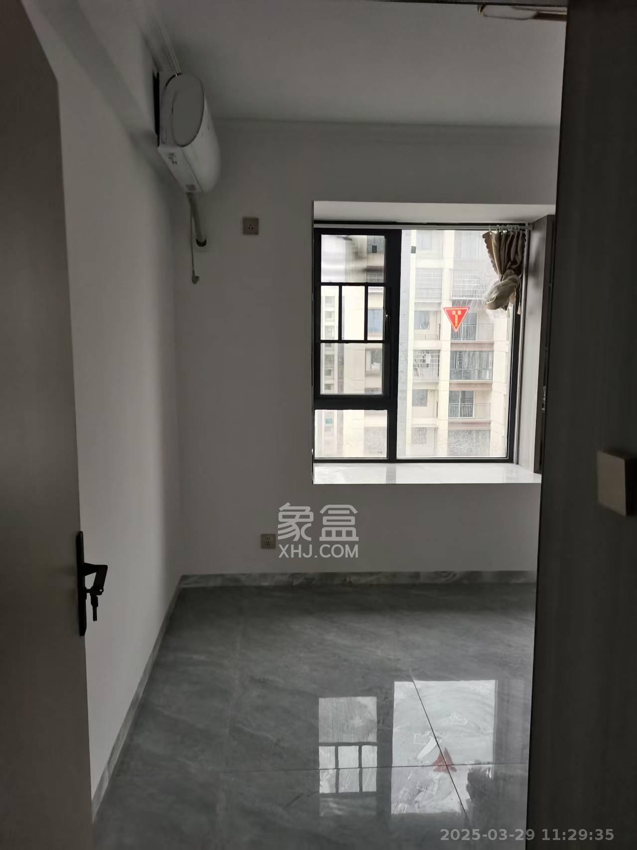 真人桥家园二期  3室1厅1卫   2300.00元/月室内图
