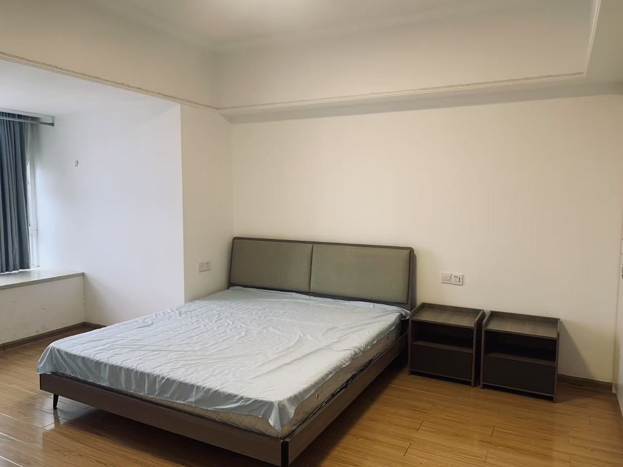 佳源罗马都市 1室1厅1卫 1400.0元/月 佳源罗马都市 1室1厅1卫 1400.0元/月室内图