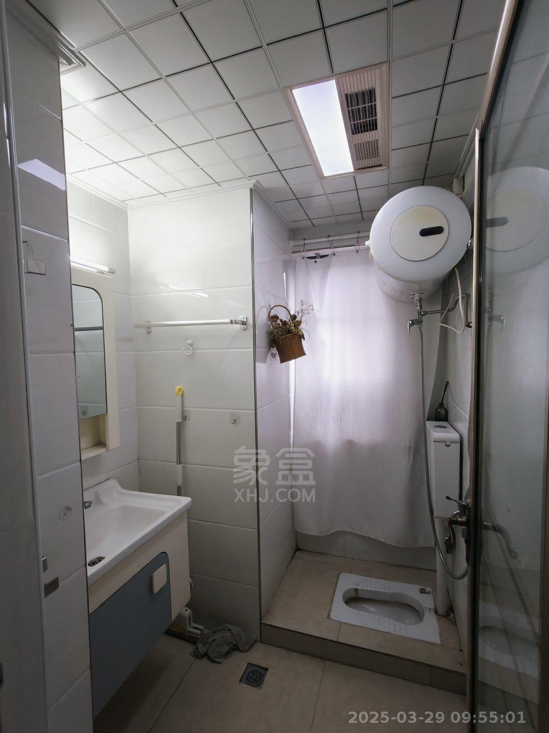 中建御山和苑  1室1厅1卫   1200.00元/月