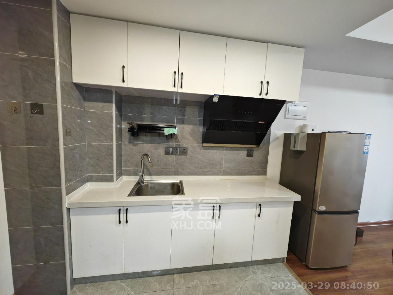 中海珑悦府 1室1厅1卫 1200.0元/月 中海珑悦府 1室1厅1卫 1200.0元/月室内图