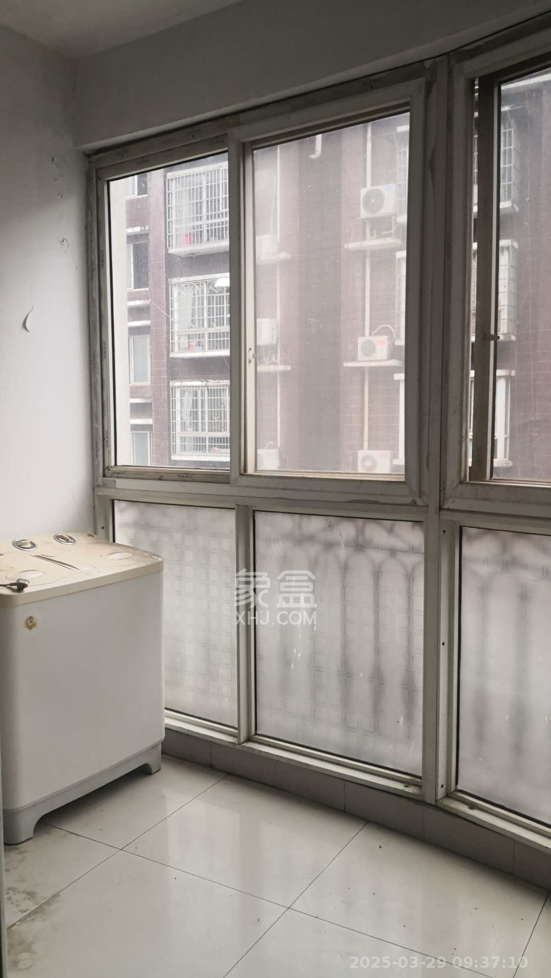 银力家园 2室2厅2卫 1800.0元/月 银力家园 2室2厅2卫 1800.0元/月室内图