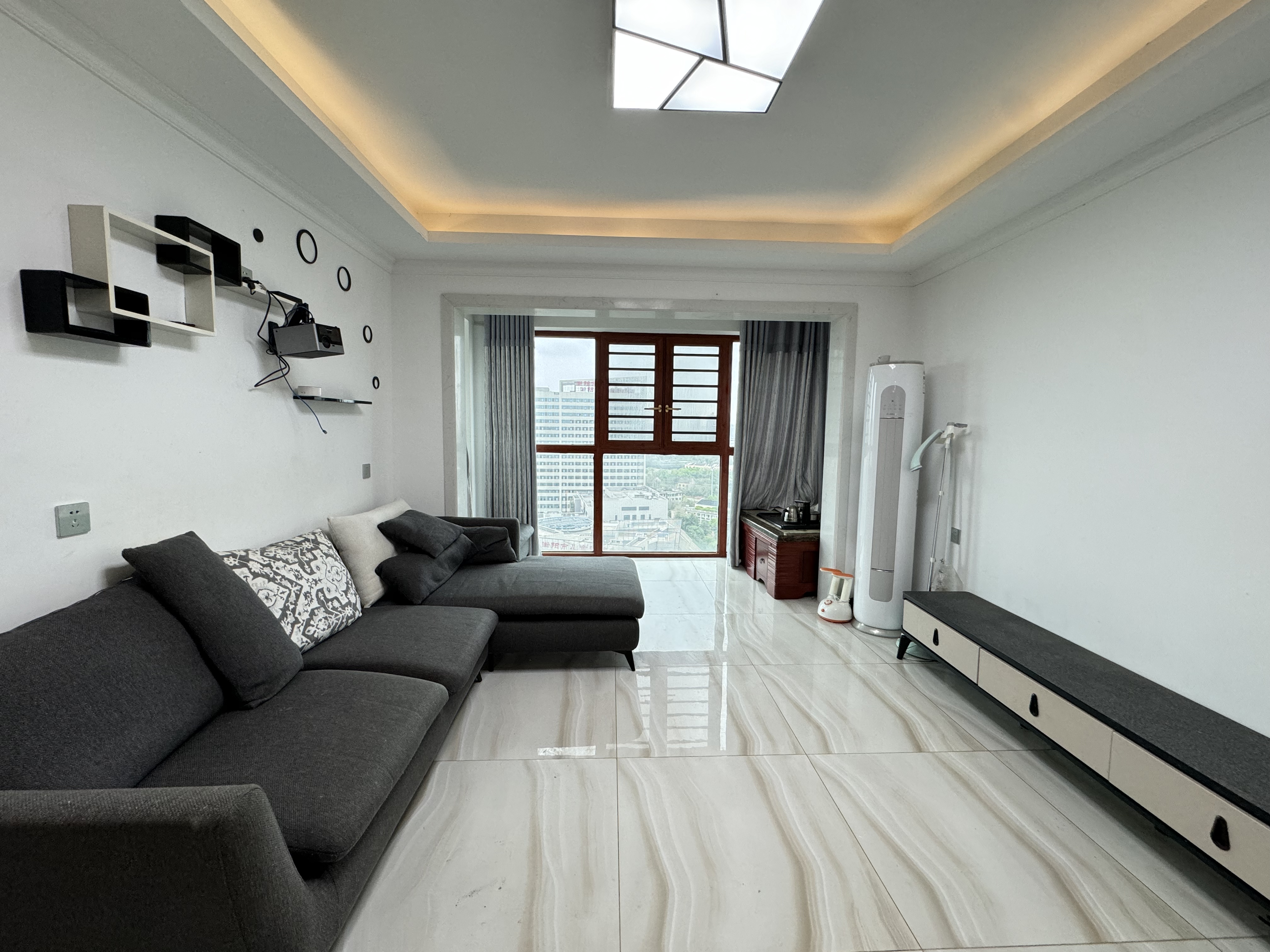 中国铁建金色蓝庭 3室2厅1卫 1900.0元/月 中国铁建金色蓝庭 3室2厅1卫 1900.0元/月室内图