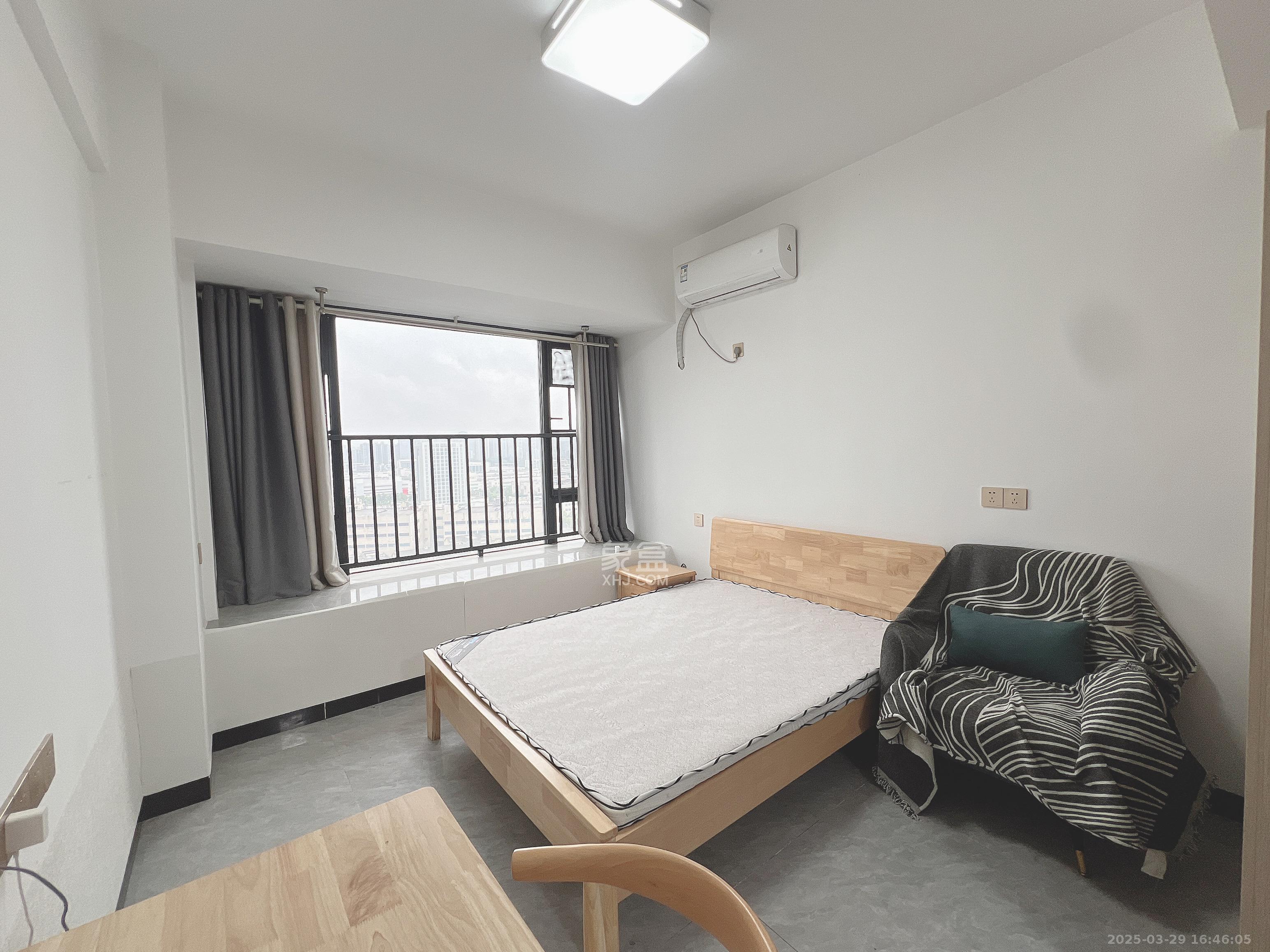 龙湖湘江星座(祺鑫星座公寓)  1室1厅1卫    1600.0元/月 龙湖湘江星座(祺鑫星座公寓)  1室1厅1卫    1600.0元/月室内图1