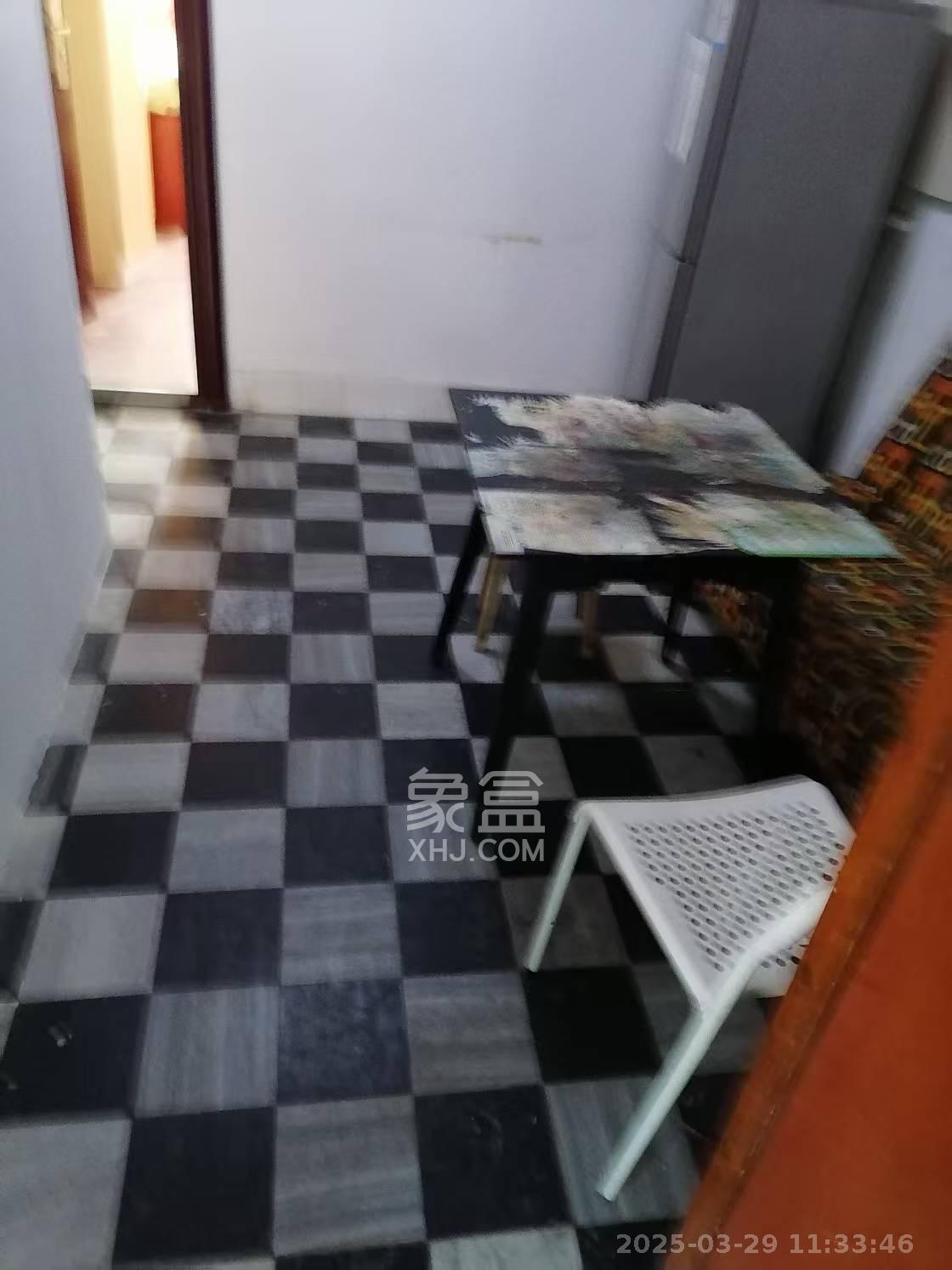 阿弥岭一二片 2室1厅1卫 1500.0元/月 阿弥岭一二片 2室1厅1卫 1500.0元/月室内图