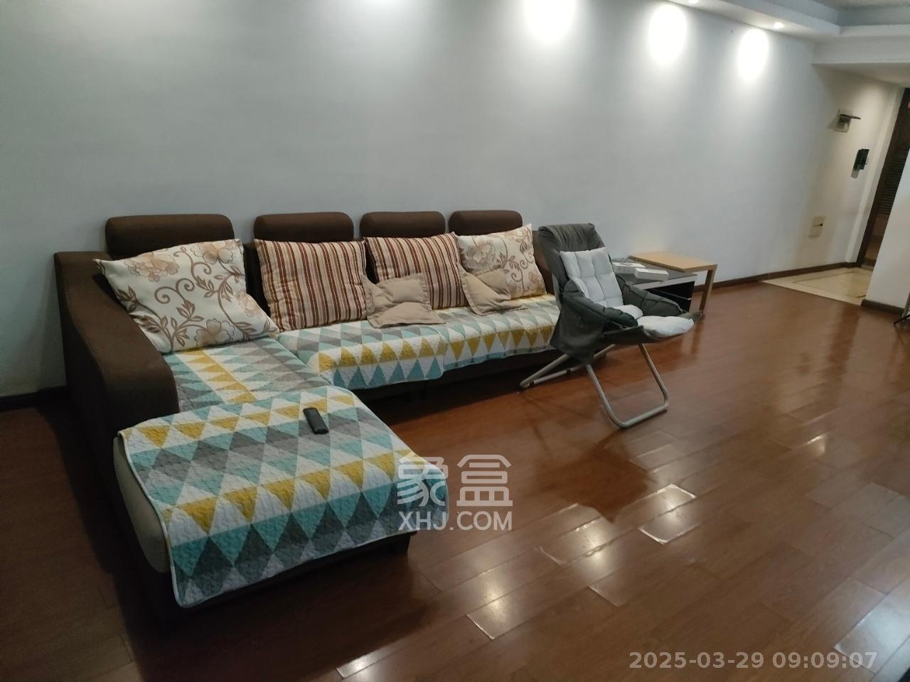 万科金域华府三四期 3室1厅1卫 2700.0元/月 万科金域华府三四期 3室1厅1卫 2700.0元/月室内图