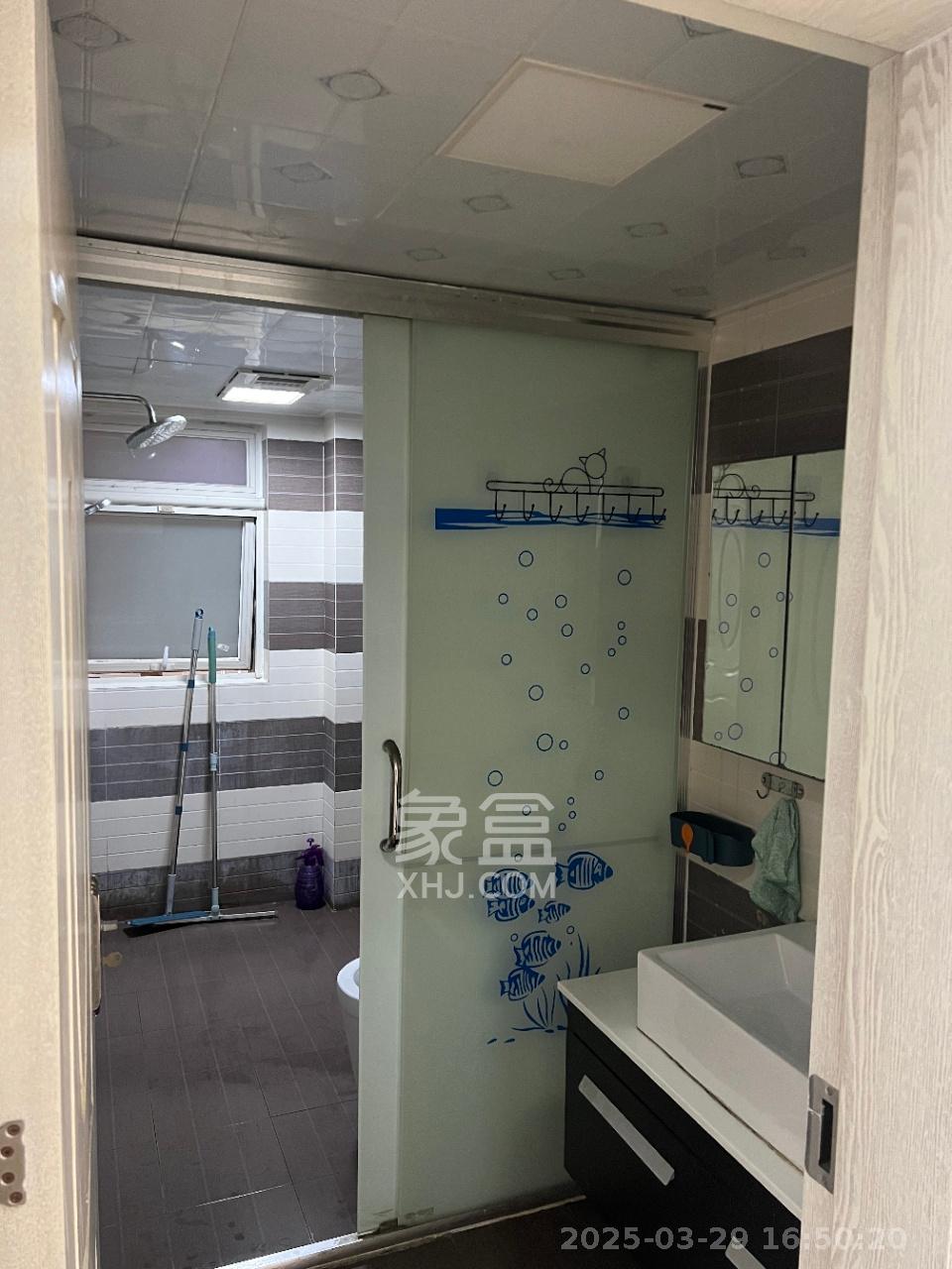 北辰三角洲E3区  3室2厅1卫   3800.00元/月室内图