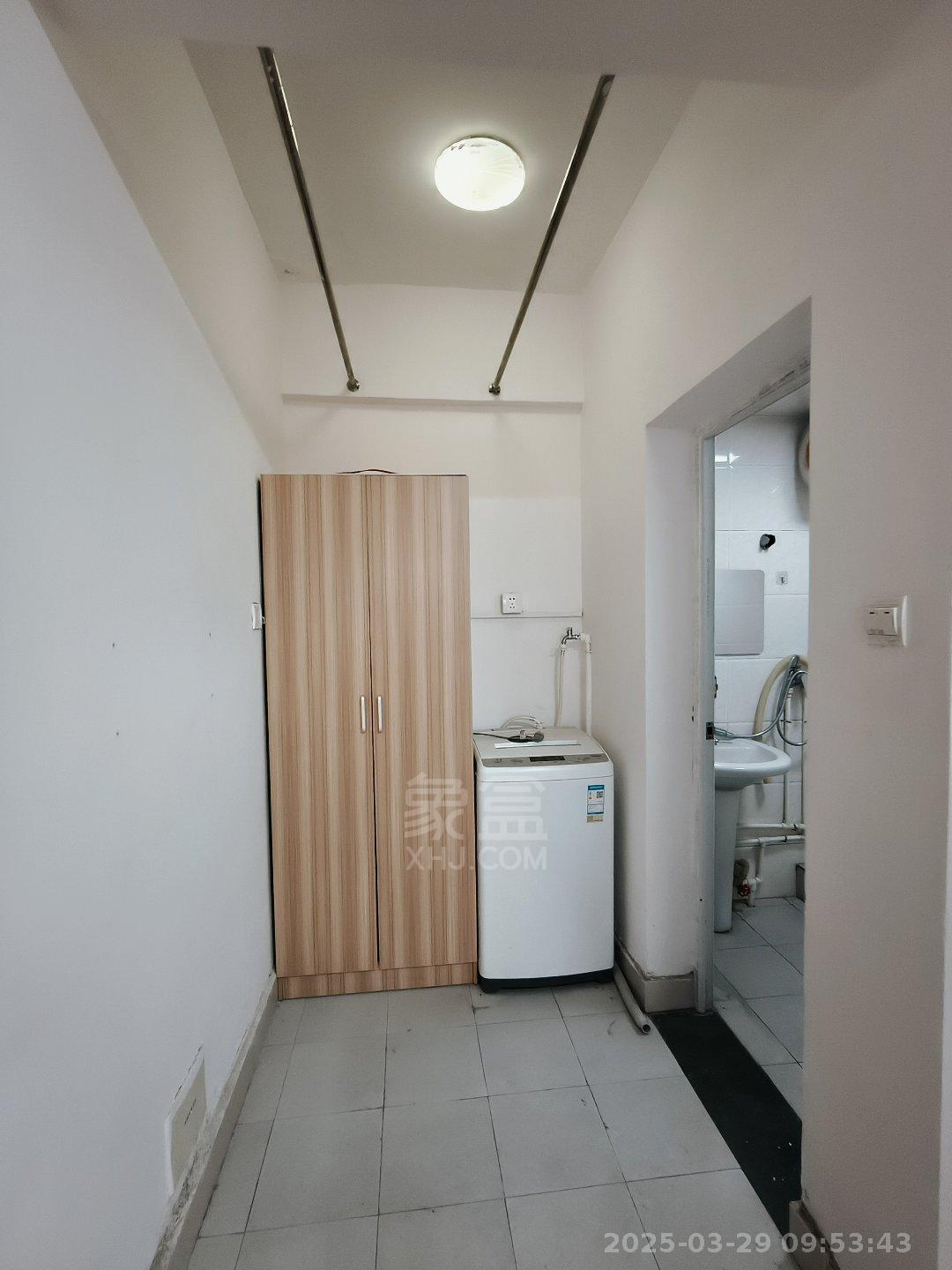 逸景华天 1室0厅1卫 1300.0元/月 逸景华天 1室0厅1卫 1300.0元/月室内图