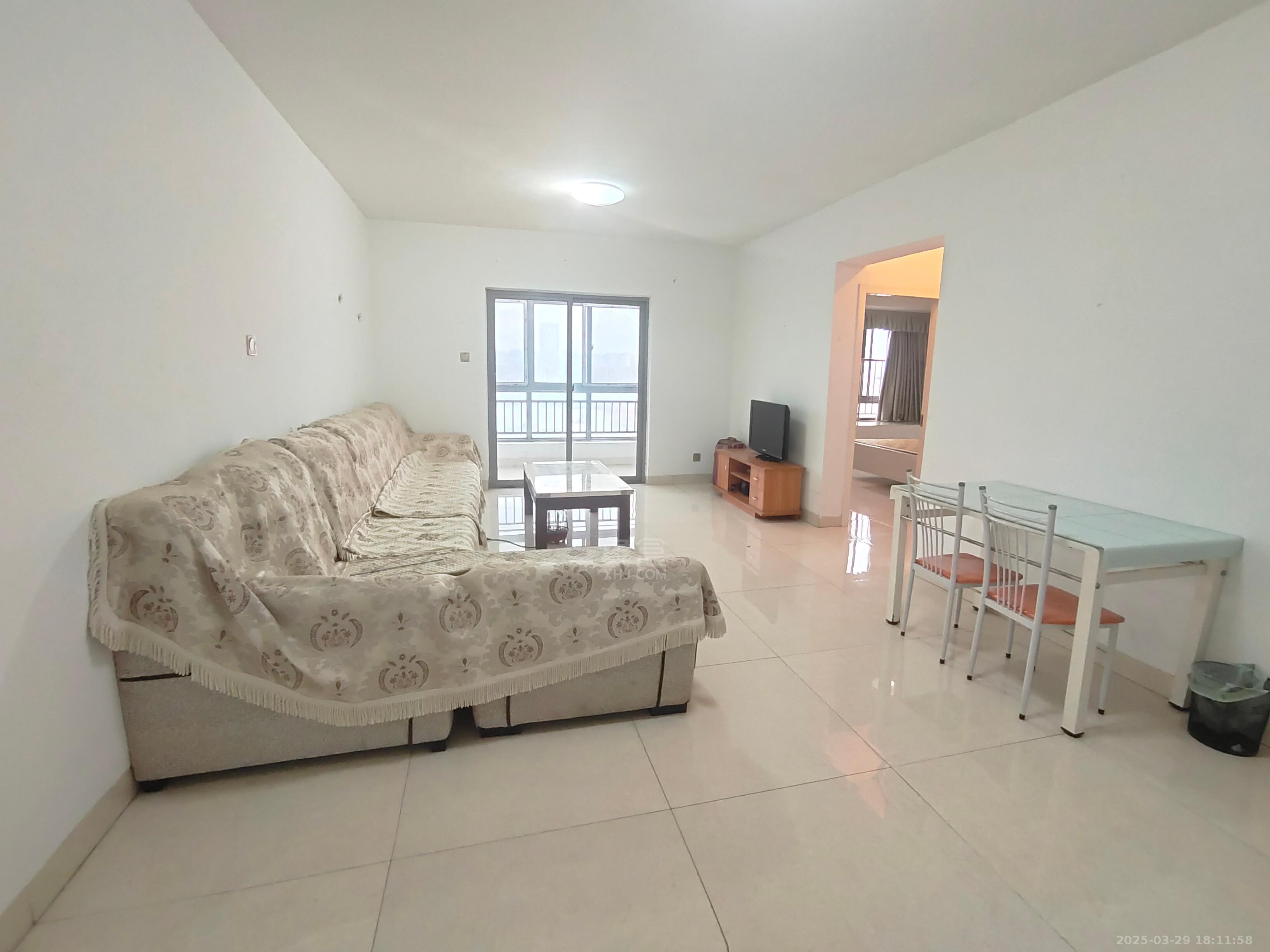 文化园三期  2室2厅1卫    1400.0元/月 文化园三期  2室2厅1卫    1400.0元/月室内图