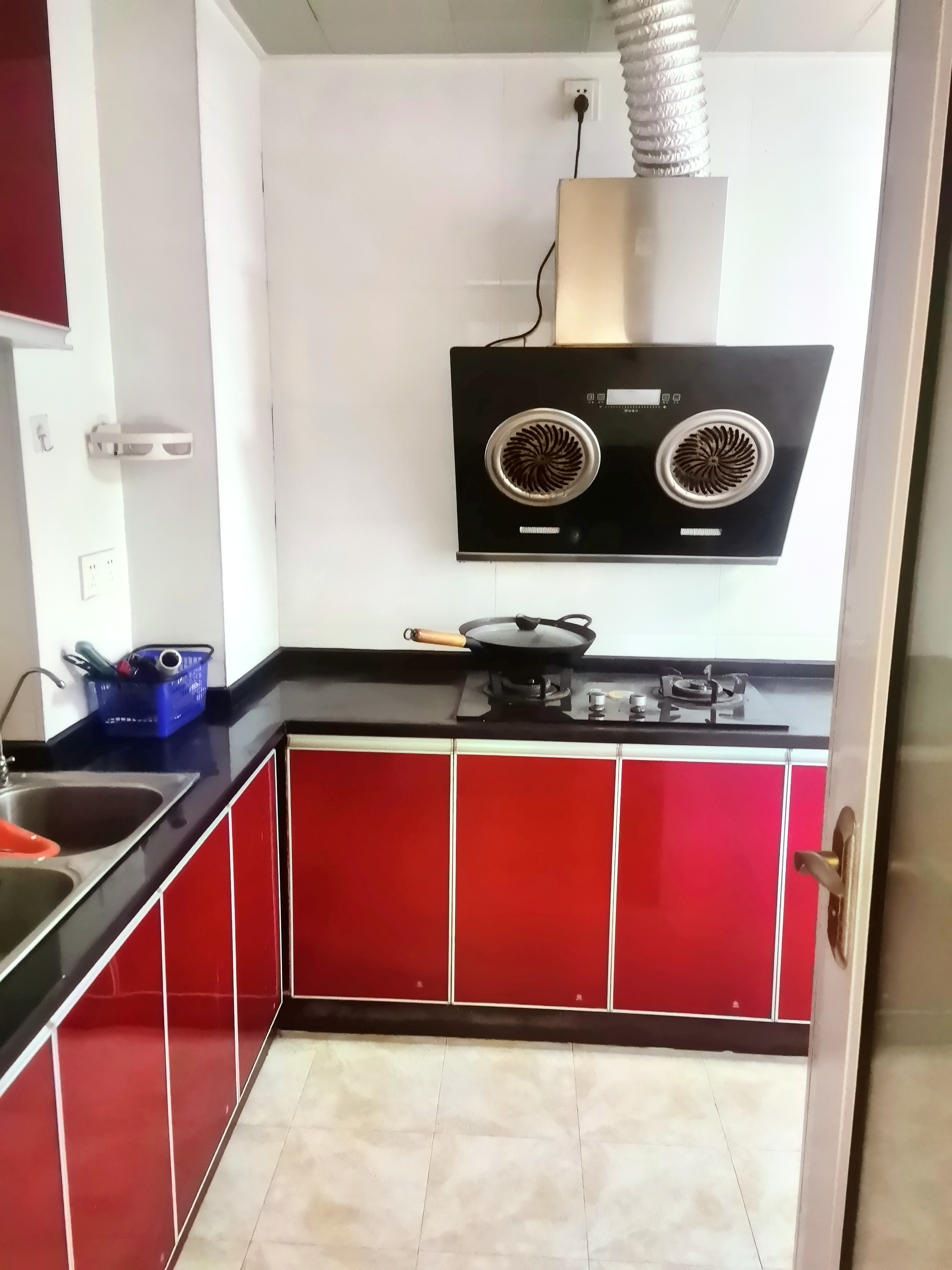 银色现代城 2室2厅1卫 1400.0元/月 银色现代城 2室2厅1卫 1400.0元/月室内图