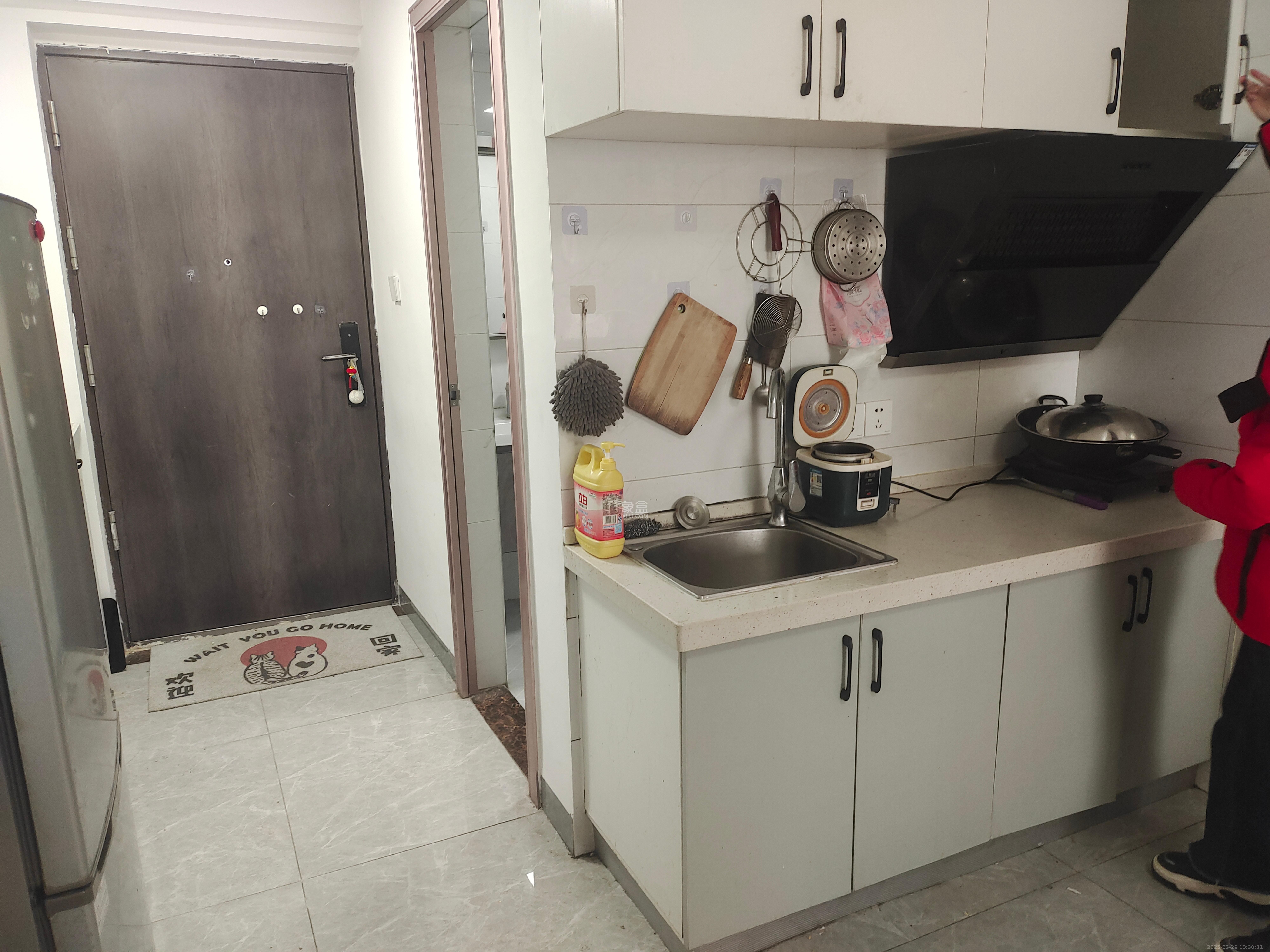 鑫远湘府逸园 1室1厅1卫 1500.0元/月 鑫远湘府逸园 1室1厅1卫 1500.0元/月室内图