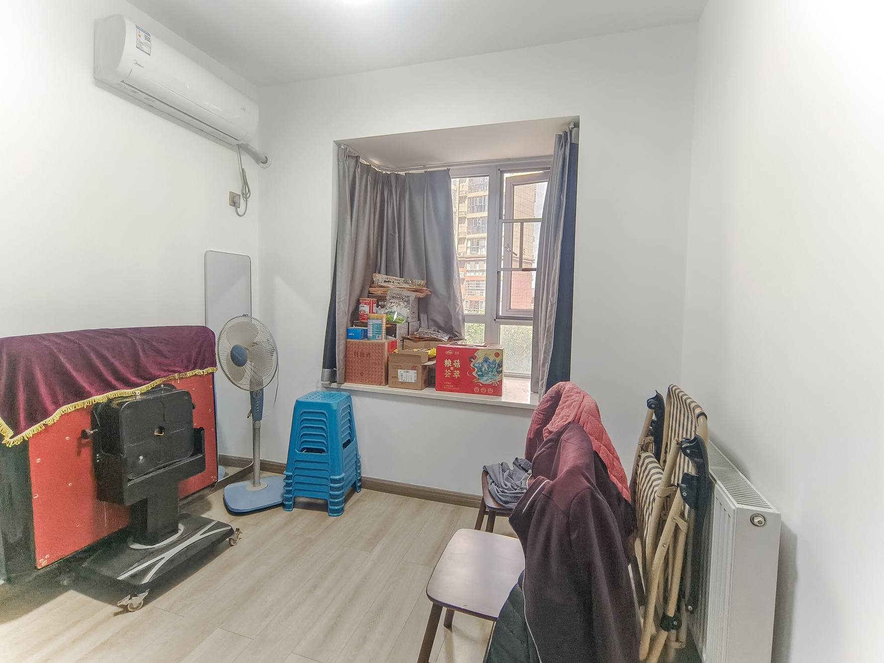 和悦城(蟠龙景苑) 3室2厅2卫 92.8万 和悦城(蟠龙景苑) 3室2厅2卫 92.8万卧室