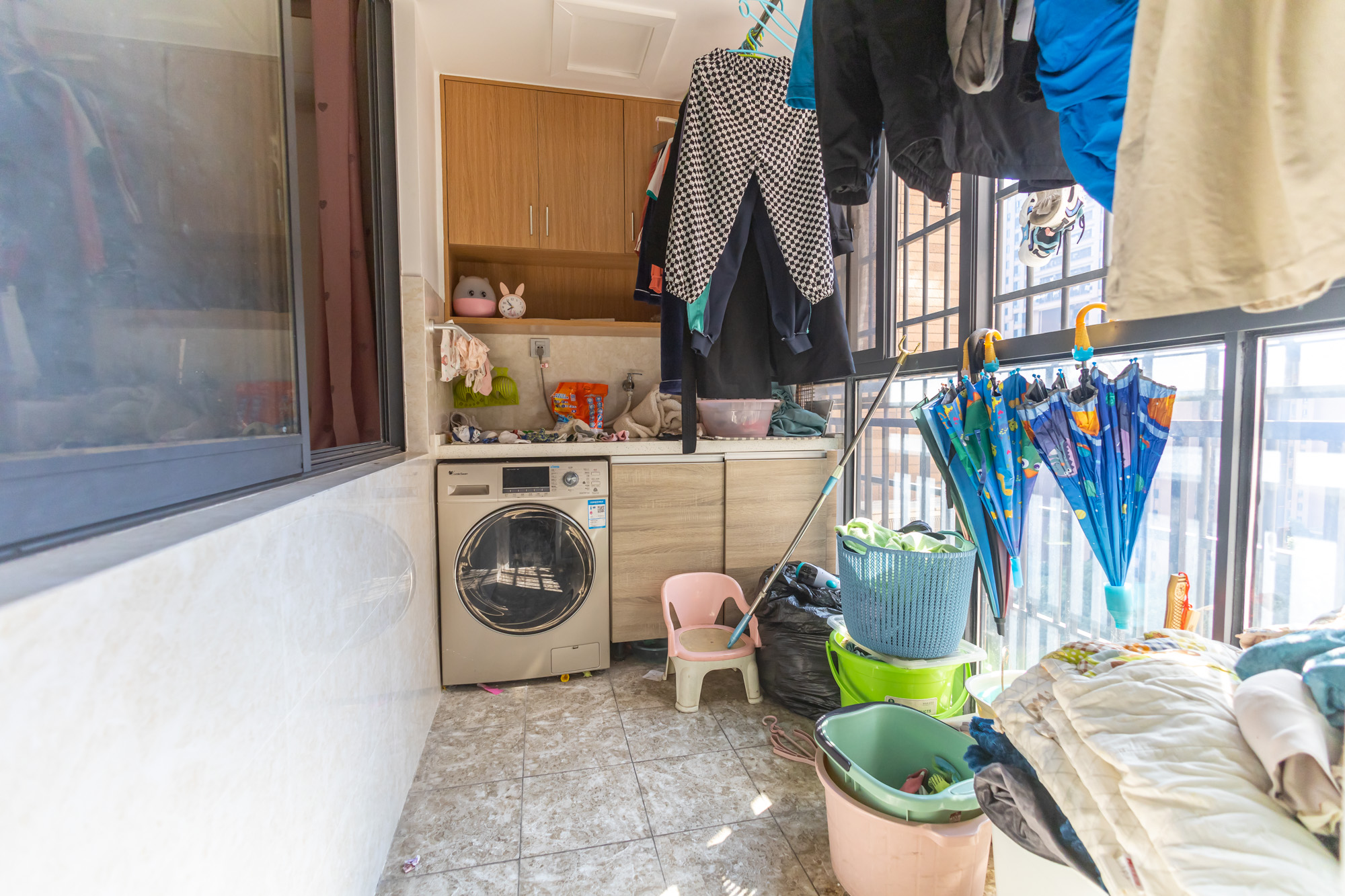 三一街区  3室2厅1卫   73.00万阳台