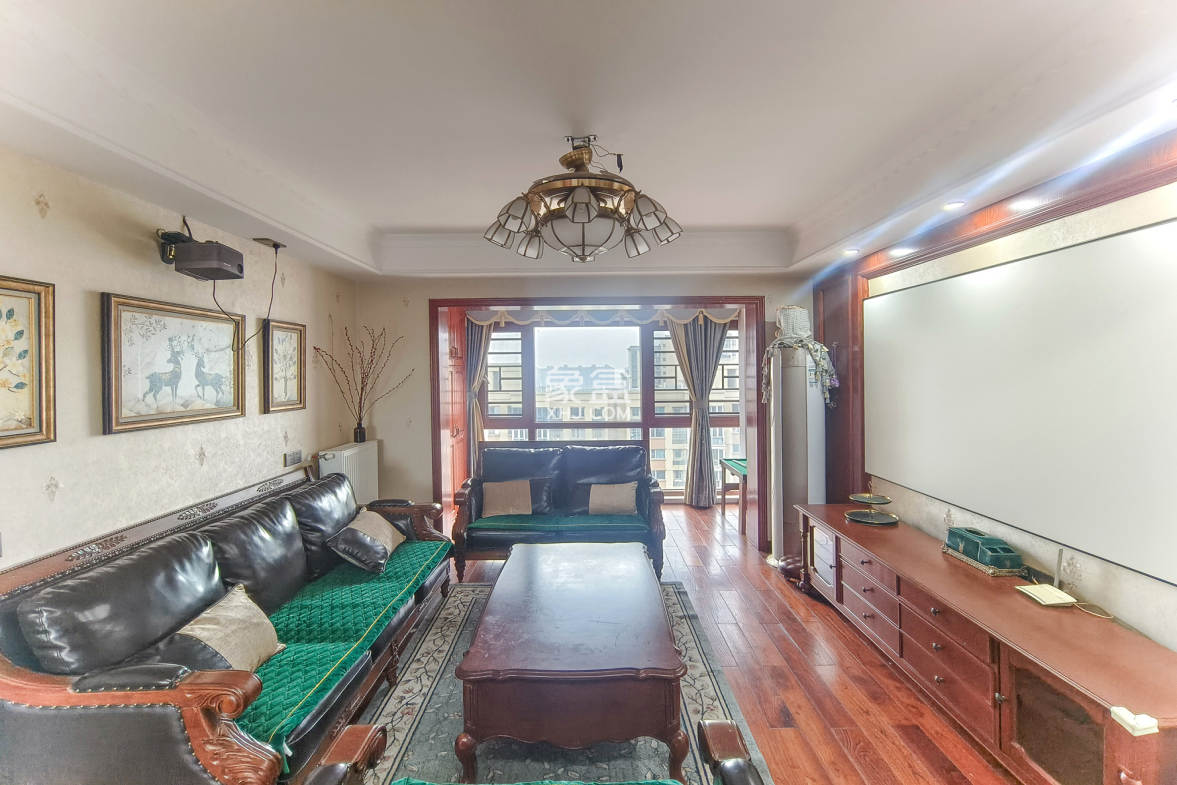 湖湘奥林匹克花园 3室2厅2卫 86.0万 湖湘奥林匹克花园 3室2厅2卫 86.0万客厅