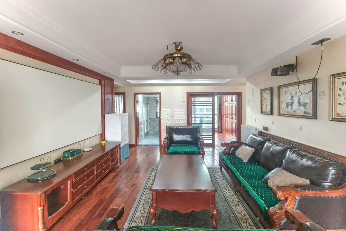 湖湘奥林匹克花园 3室2厅2卫 86.0万 湖湘奥林匹克花园 3室2厅2卫 86.0万客厅