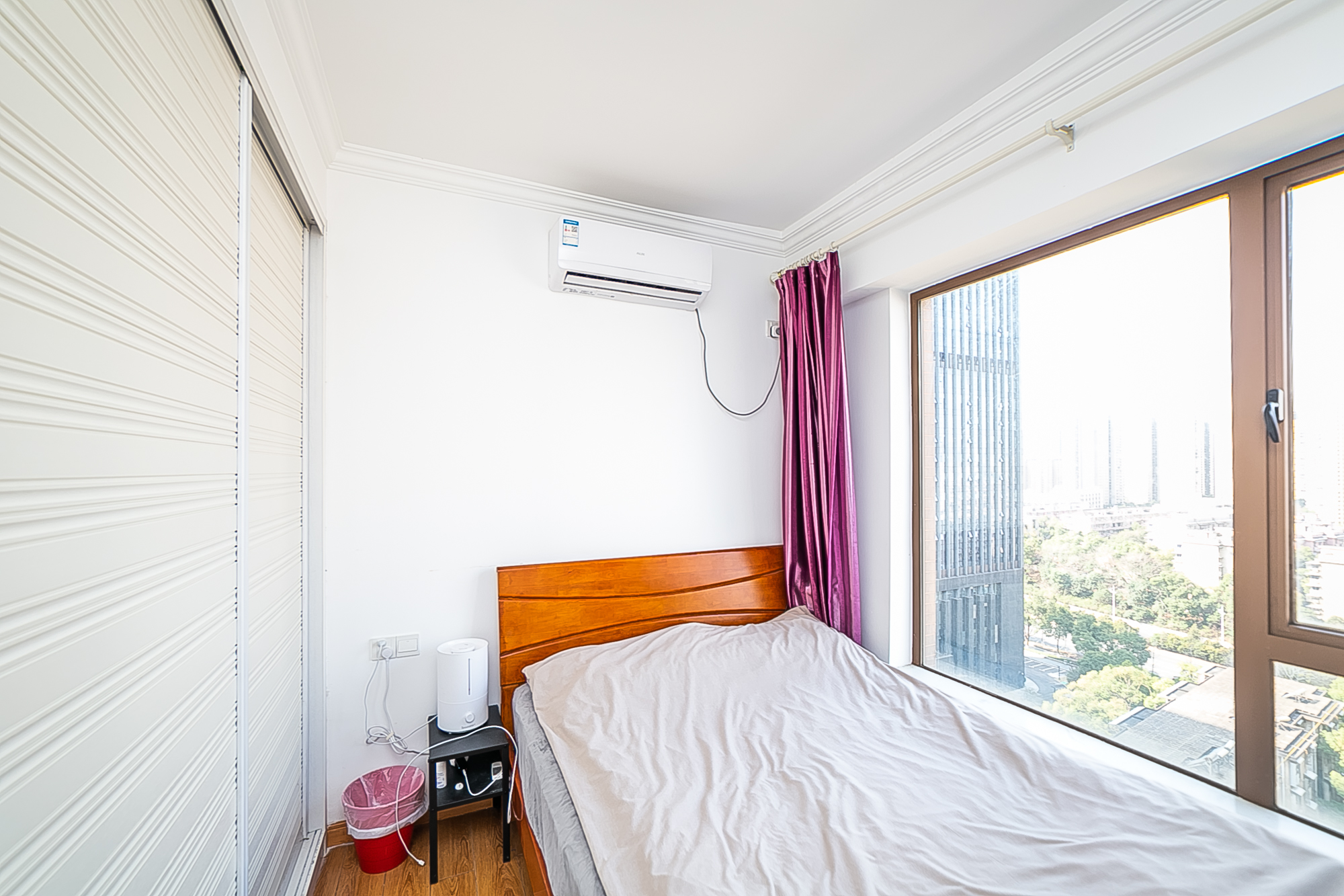 第六都（陆都小区）  2室2厅1卫    105.0万卧室