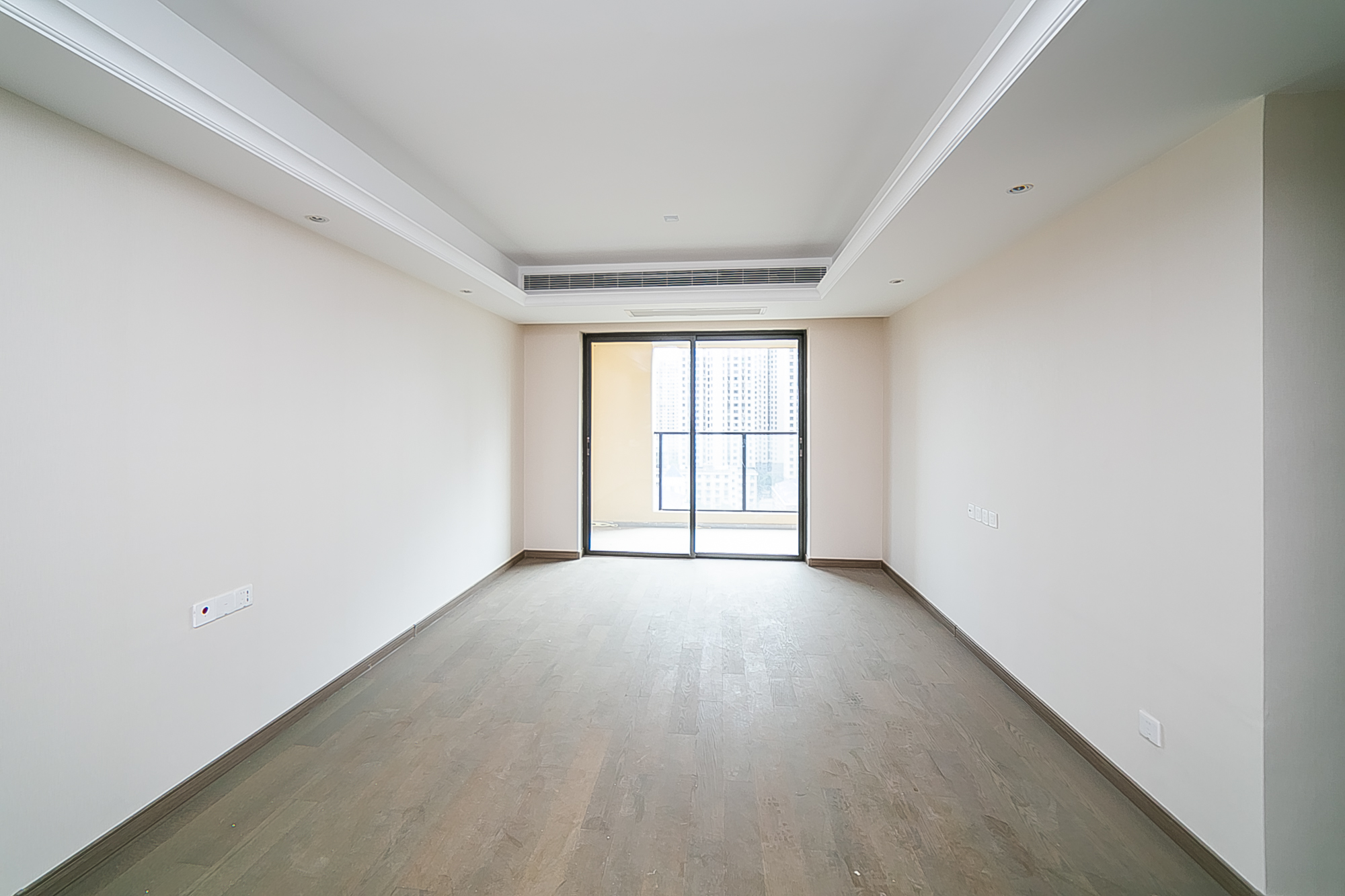 新力铂园(江山云著)  3室2厅2卫    129.8万 新力铂园(江山云著)  3室2厅2卫    129.8万客厅