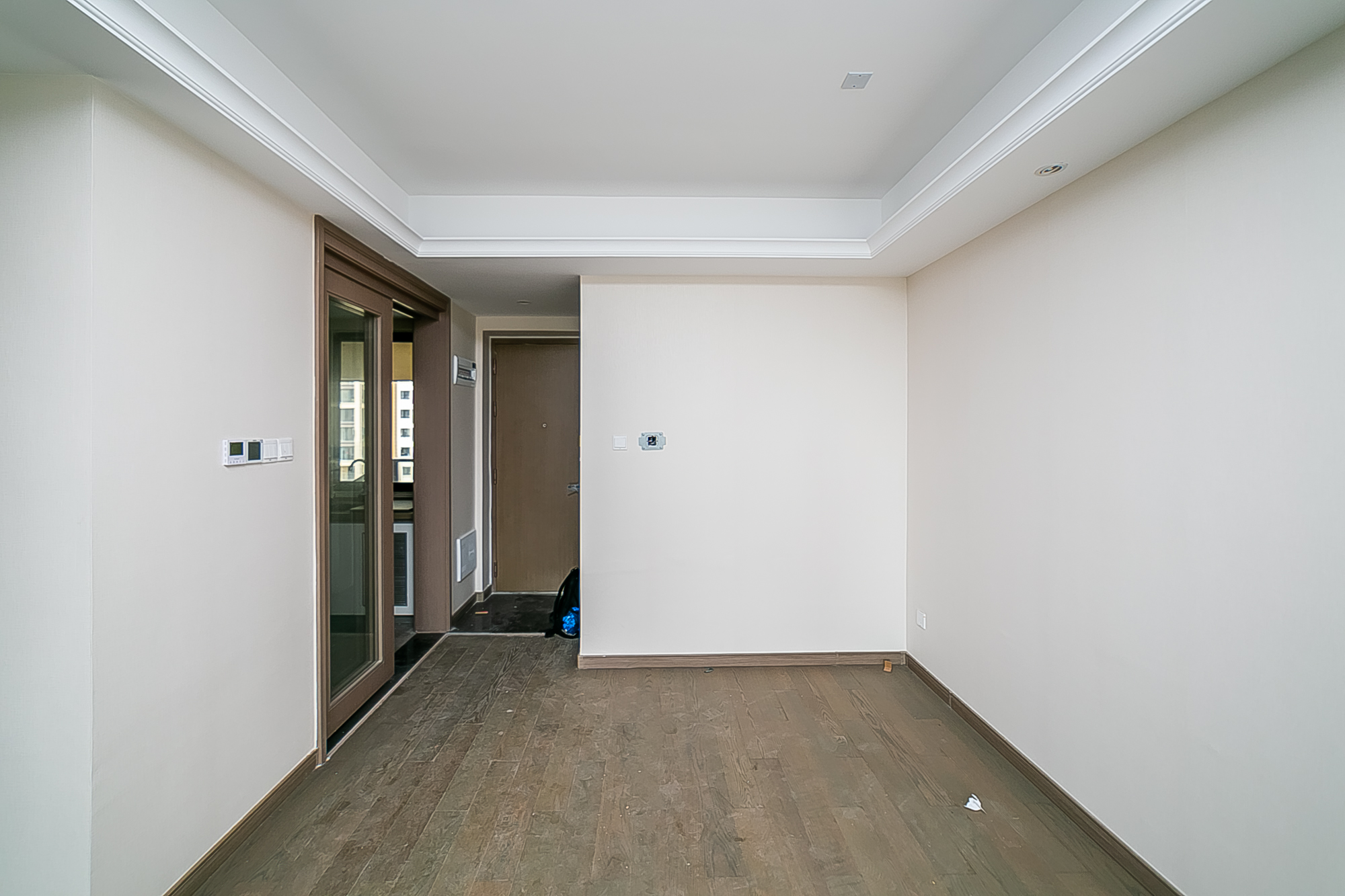 新力铂园(江山云著)  3室2厅2卫    129.8万 新力铂园(江山云著)  3室2厅2卫    129.8万客厅