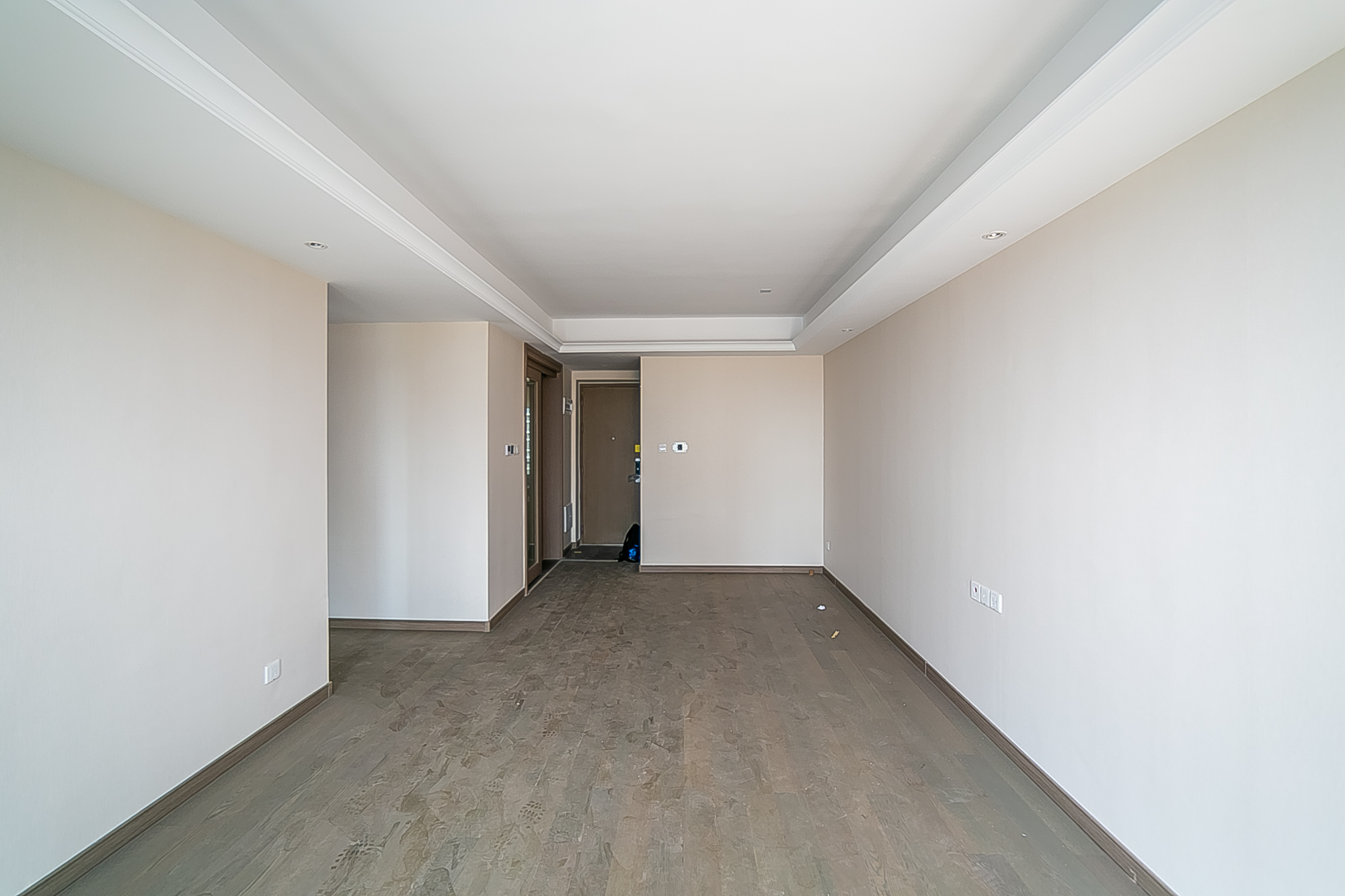 新力铂园(江山云著)  3室2厅2卫    129.8万 新力铂园(江山云著)  3室2厅2卫    129.8万客厅